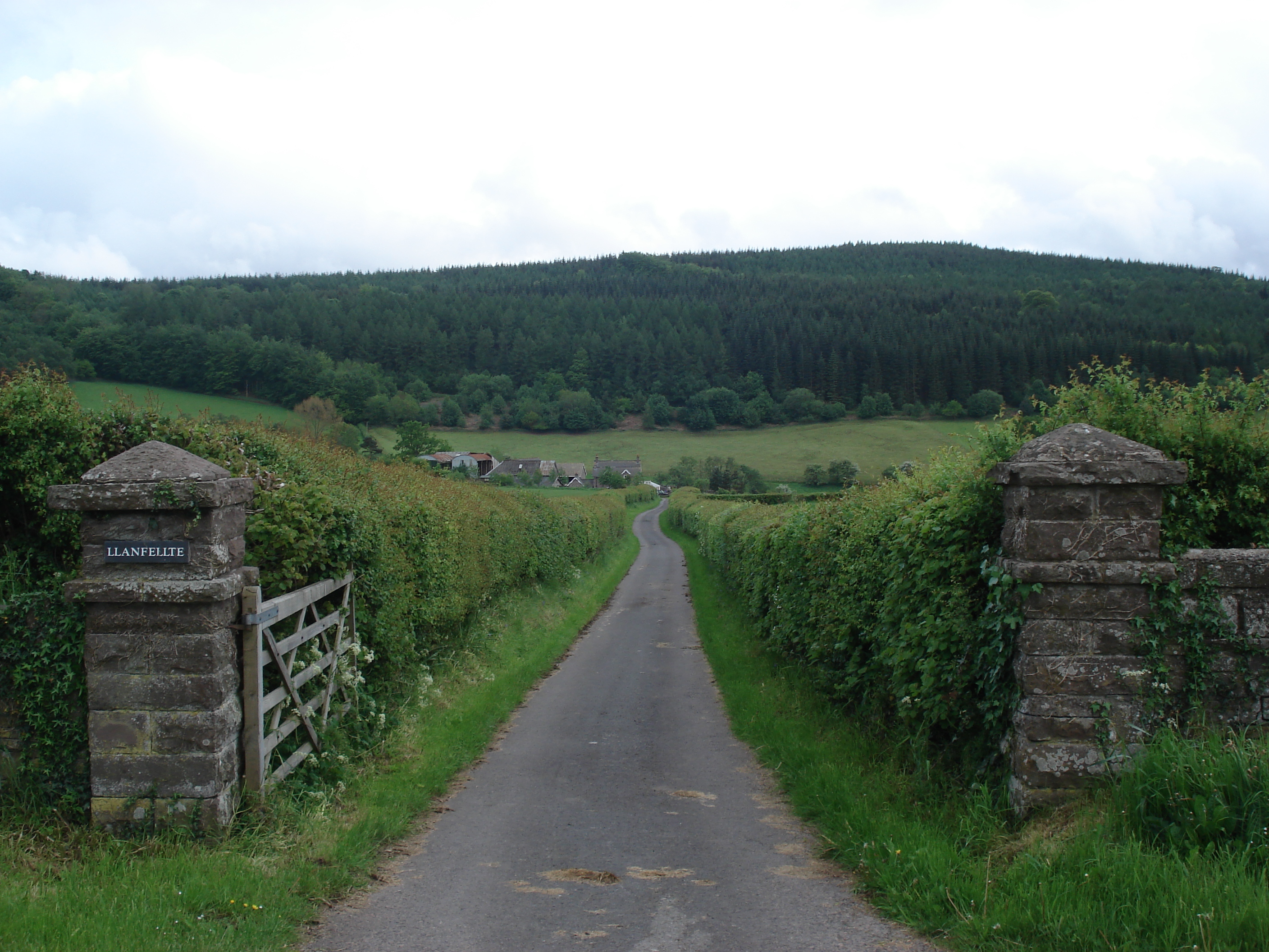 Picture United Kingdom Brecon Beacons National Parc 2006-05 83 - History Brecon Beacons National Parc