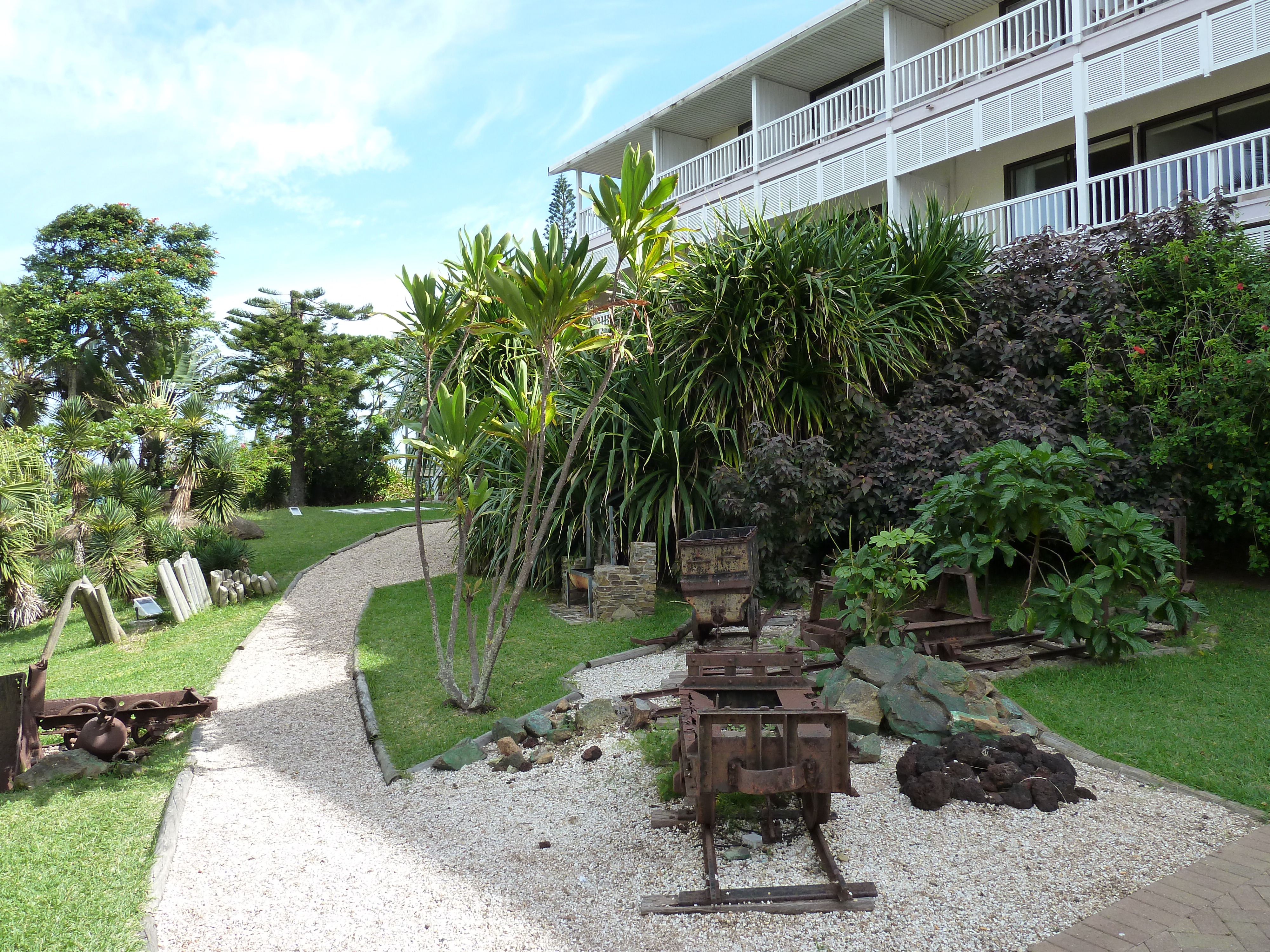 Picture New Caledonia Le Surf Hotel Noumea 2010-05 28 - Tour Le Surf Hotel Noumea