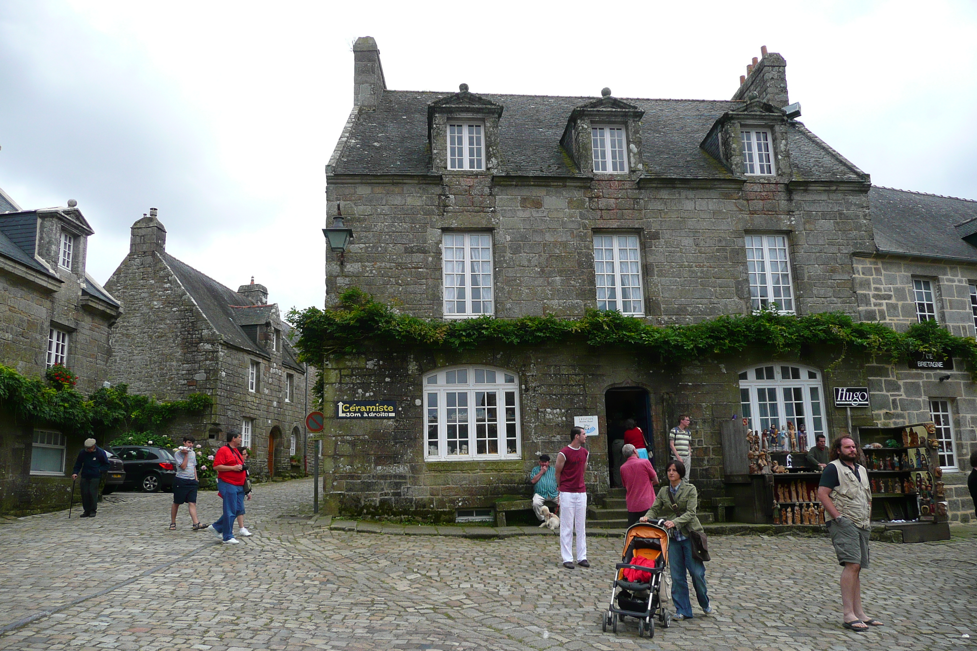 Picture France Locronan 2008-07 22 - Tours Locronan