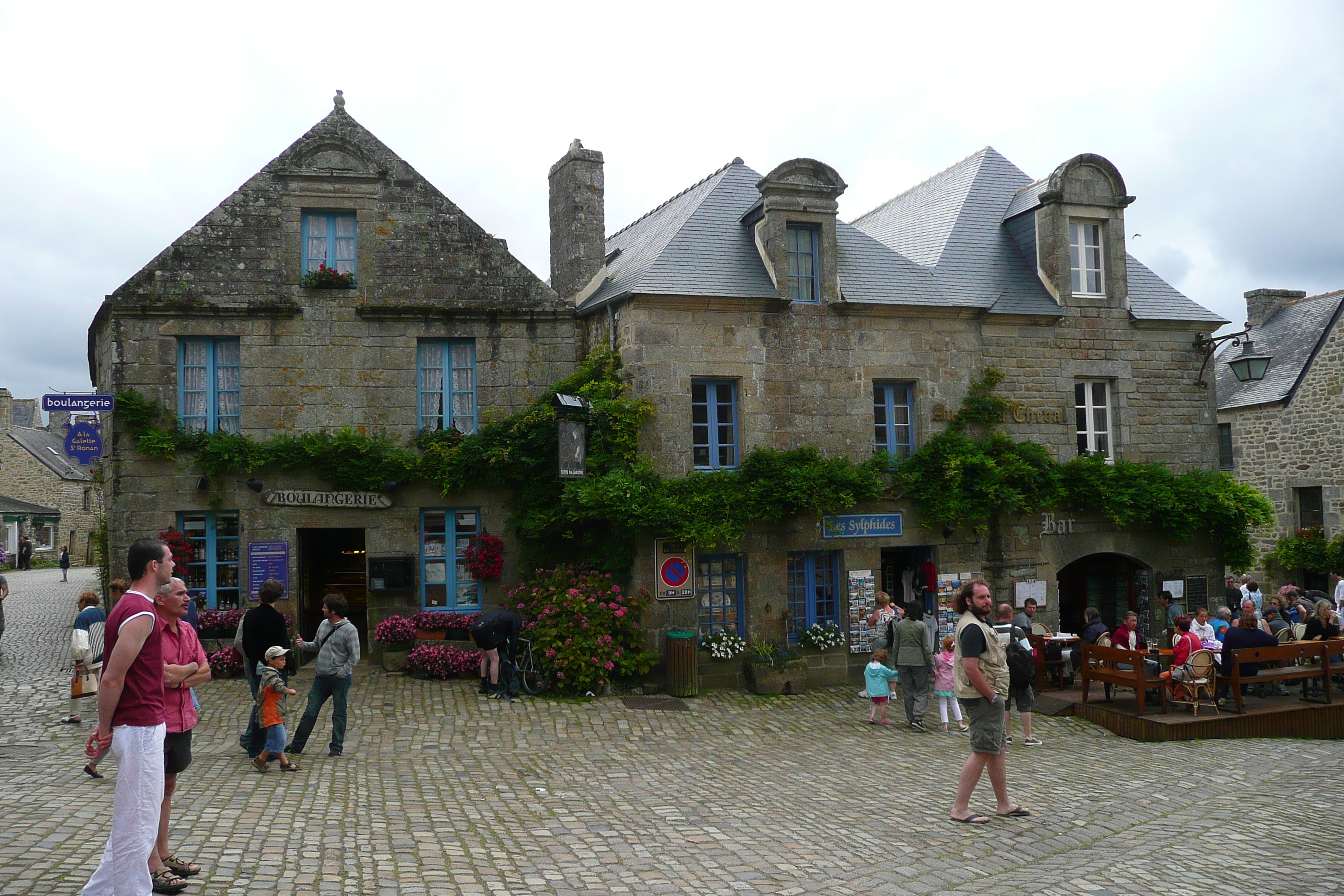 Picture France Locronan 2008-07 26 - History Locronan