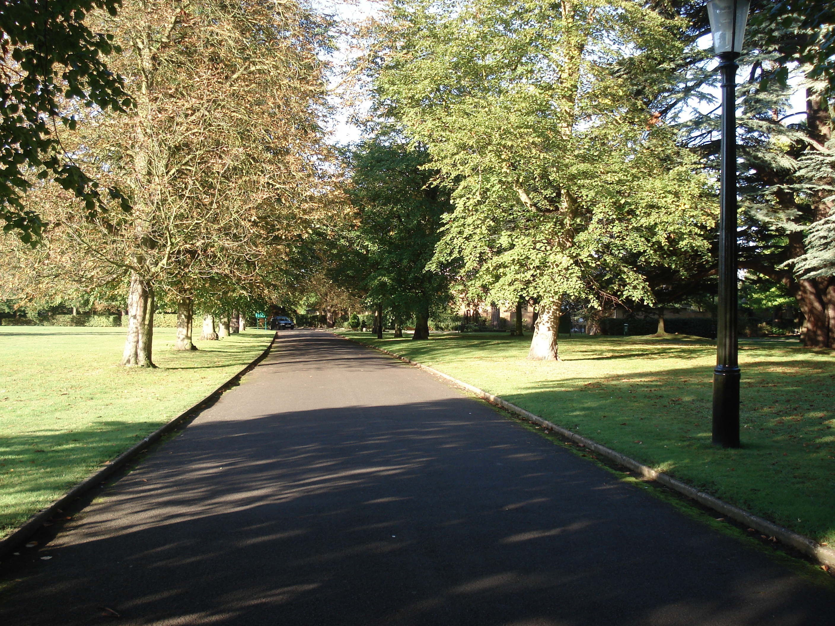 Picture United Kingdom Weybridge Oatlands Park Hotel 2006-10 3 - Center Oatlands Park Hotel