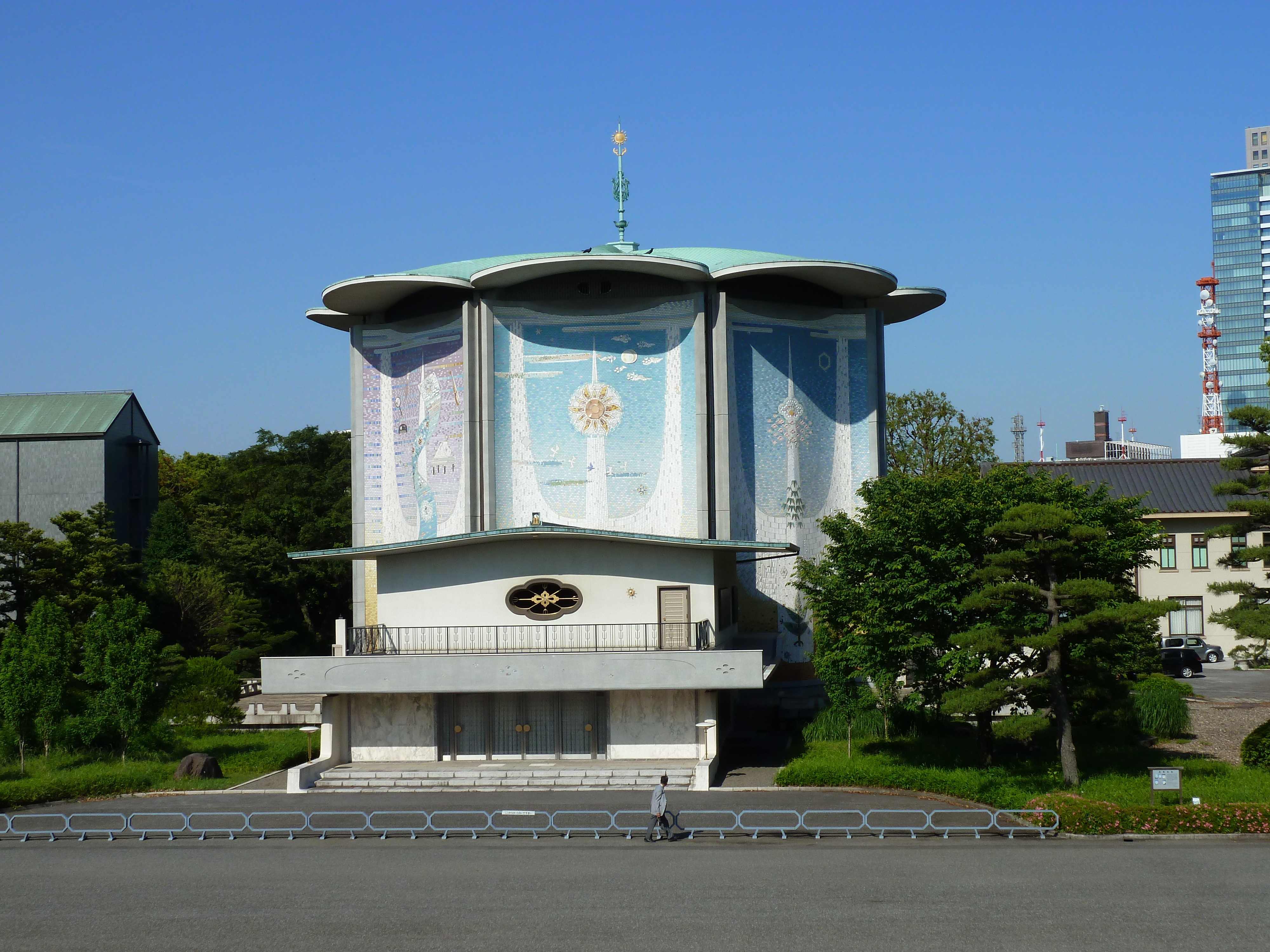 Picture Japan Tokyo Imperial Palace 2010-06 72 - Around Imperial Palace