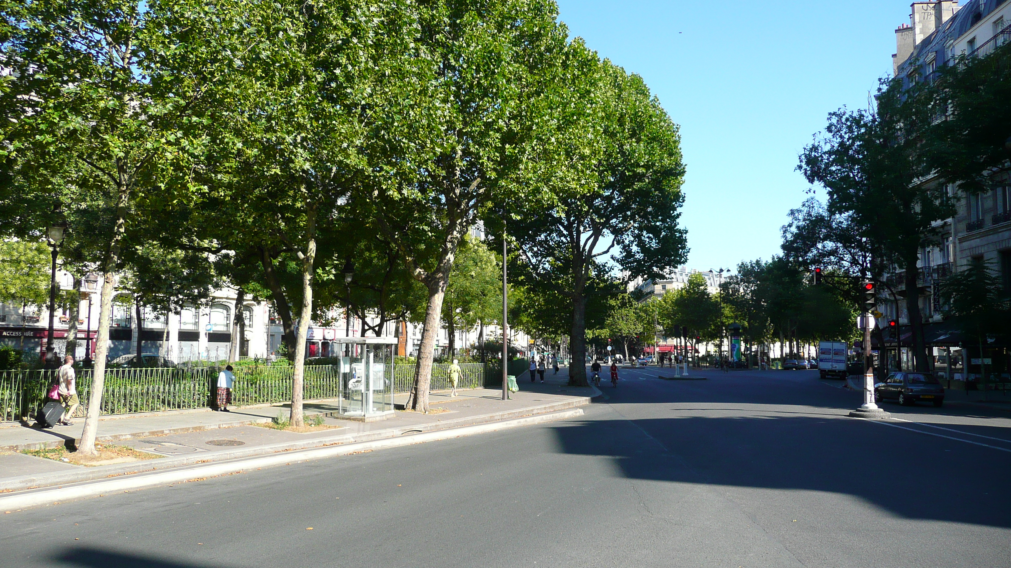 Picture France Paris Canal St Martin 2007-08 50 - Tours Canal St Martin