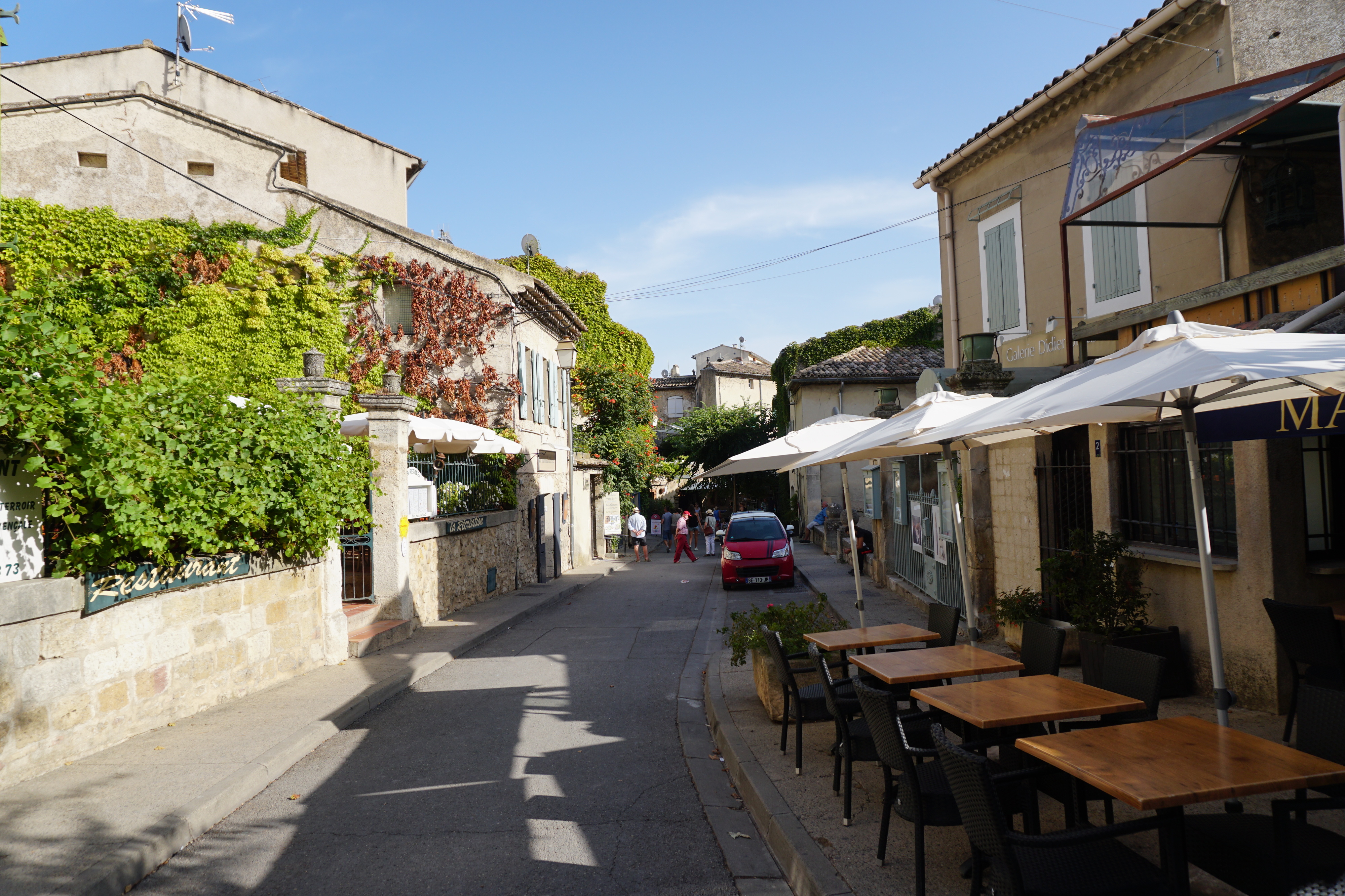 Picture France Lourmarin 2017-08 3 - History Lourmarin