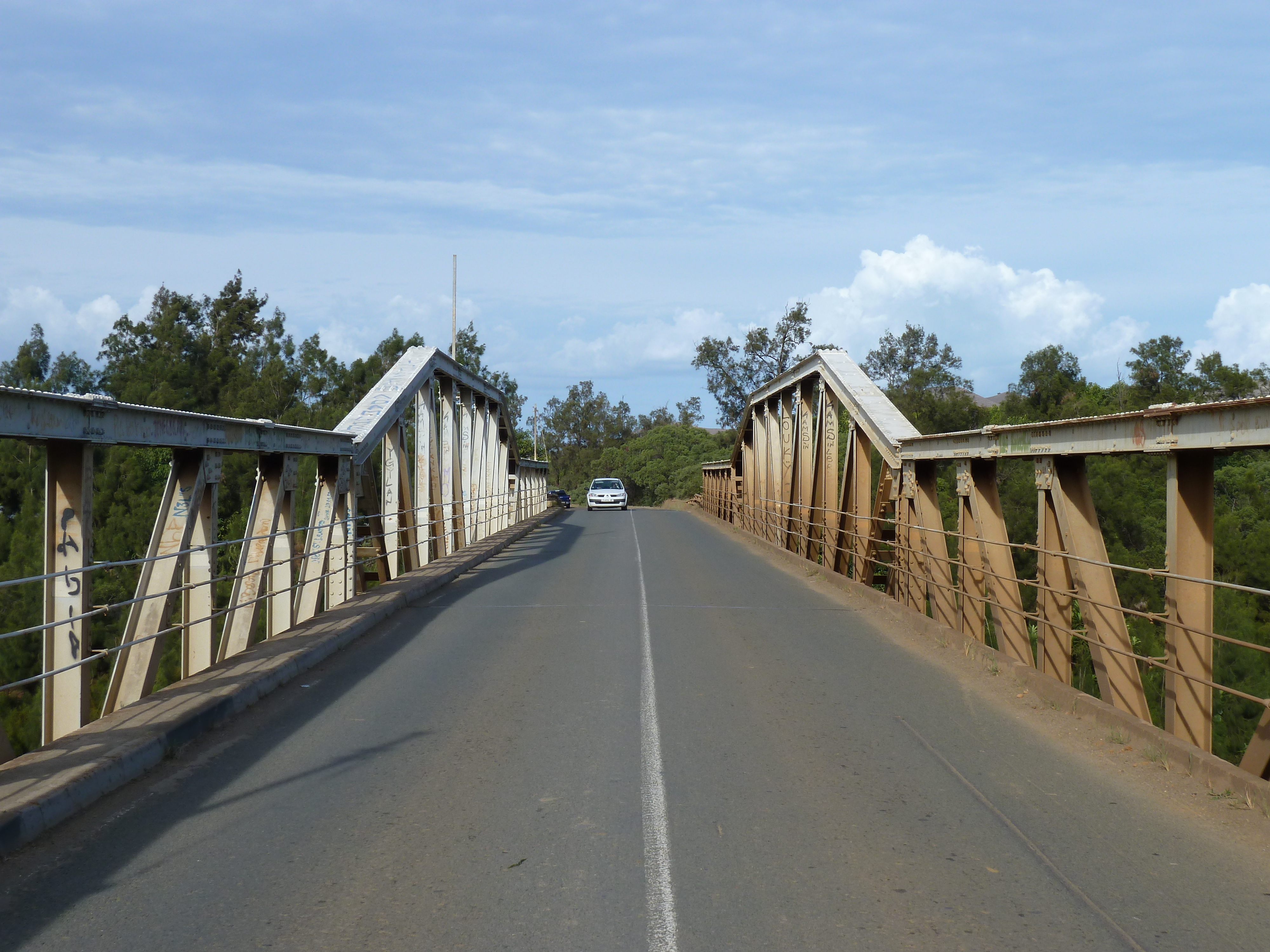 Picture New Caledonia Tontouta to Thio road 2010-05 77 - Tour Tontouta to Thio road