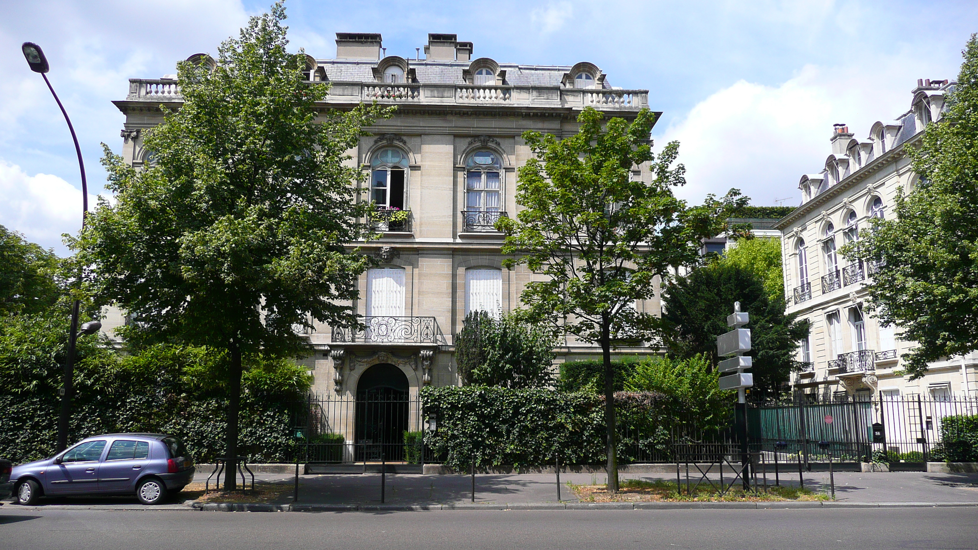 Picture France Paris Around Paris west 2007-08 28 - History Around Paris west