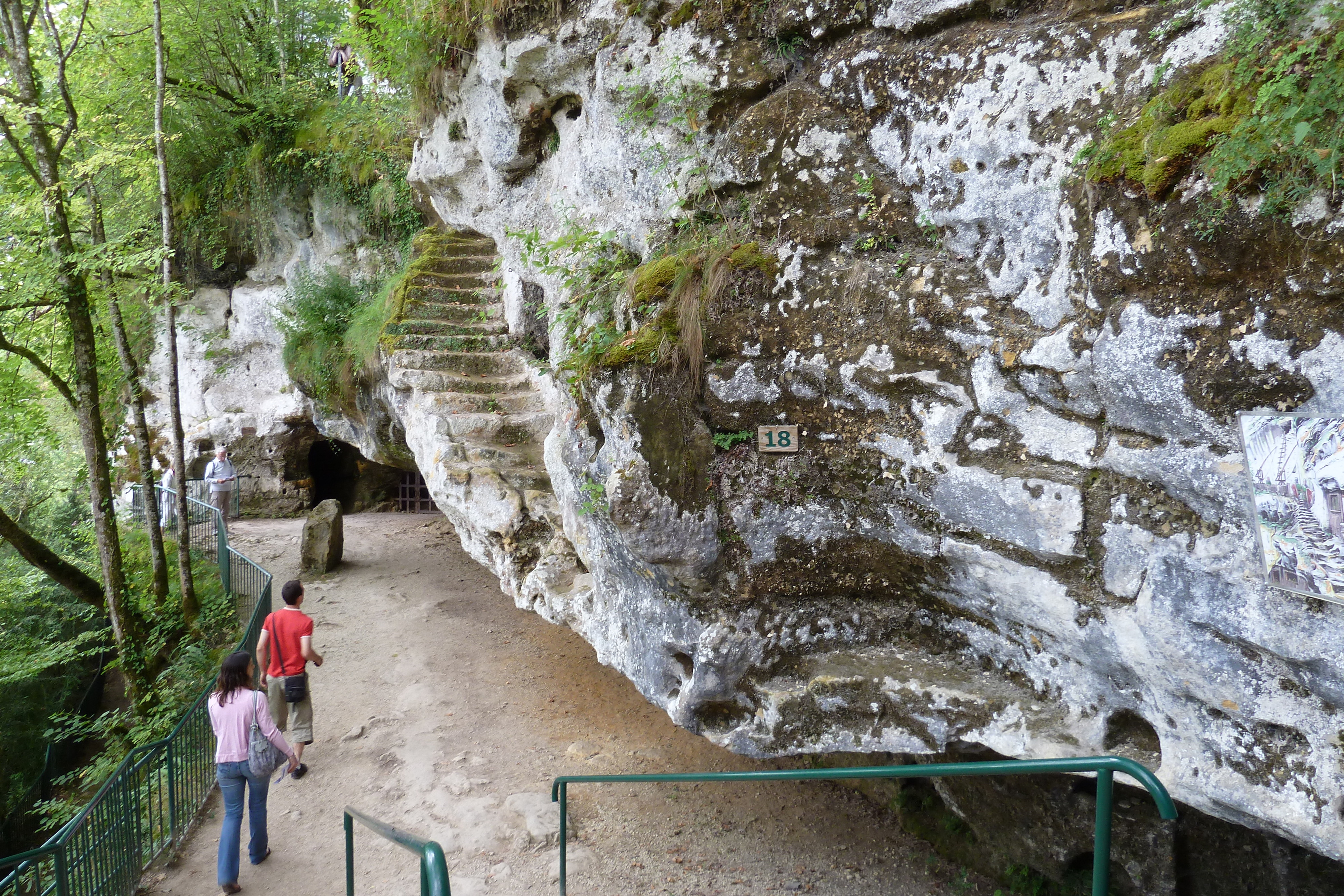 Picture France La Roque St Christophe 2010-08 57 - Recreation La Roque St Christophe