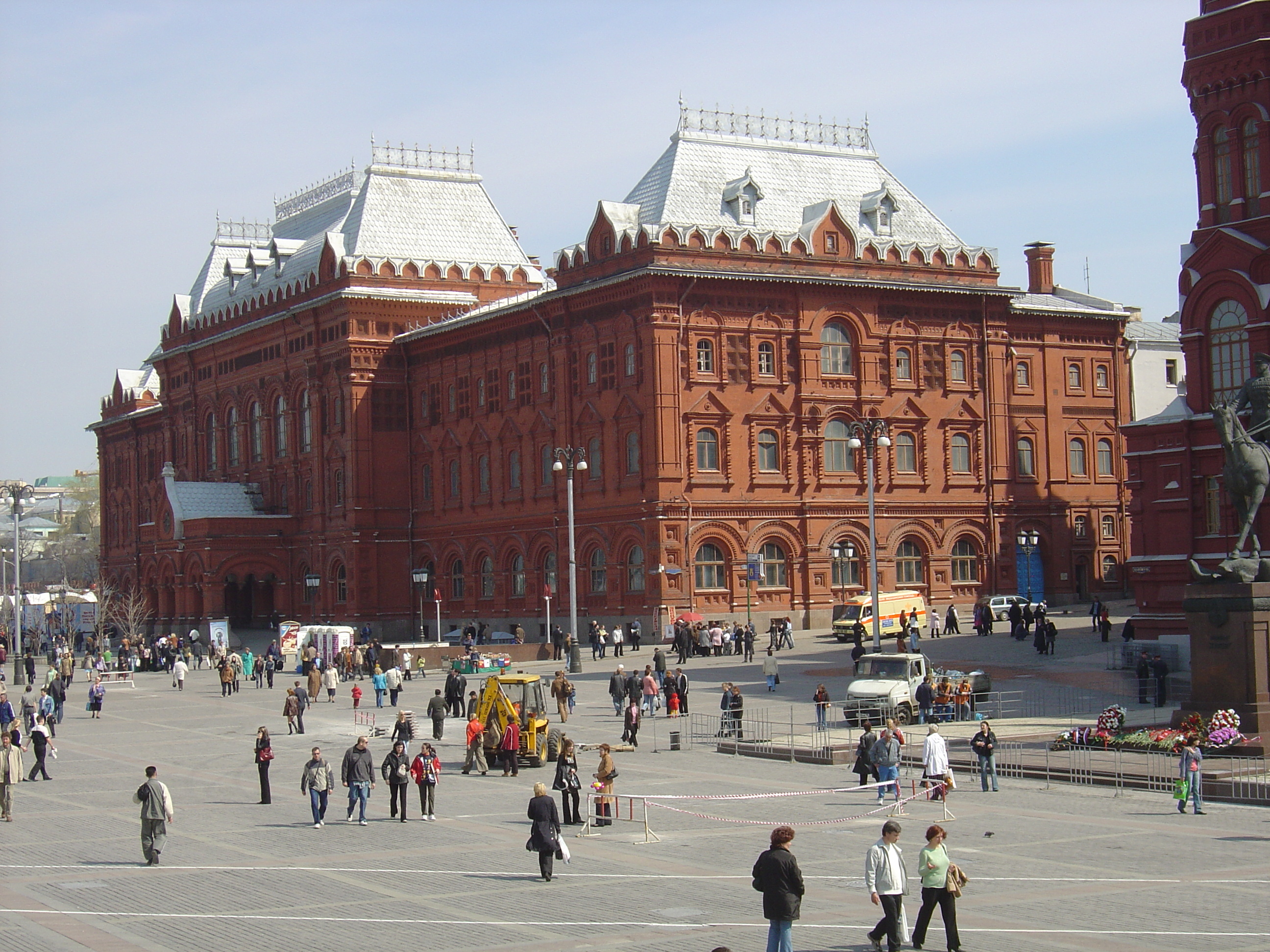 Picture Russia Moscow Red Square 2005-04 60 - Discovery Red Square