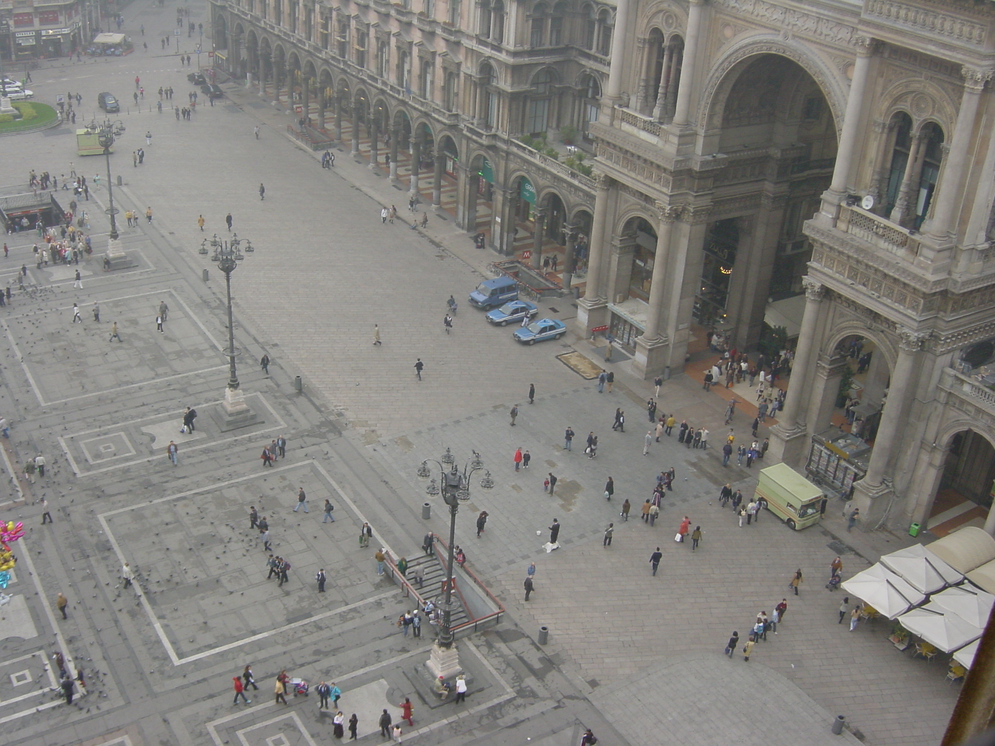 Picture Italy Milan Duomo 2001-10 31 - Tours Duomo