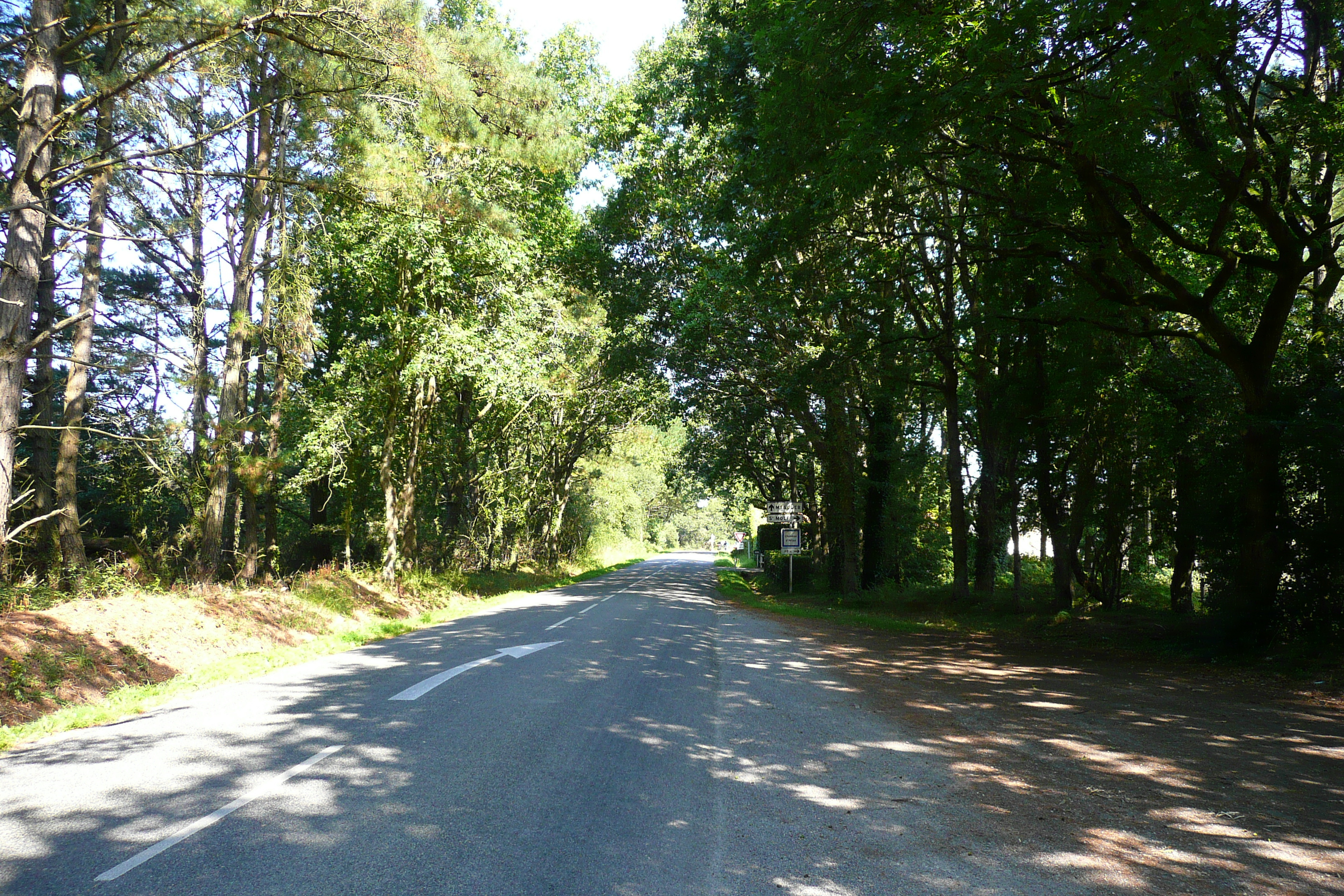 Picture France Brittany roads 2007-08 48 - Tours Brittany roads