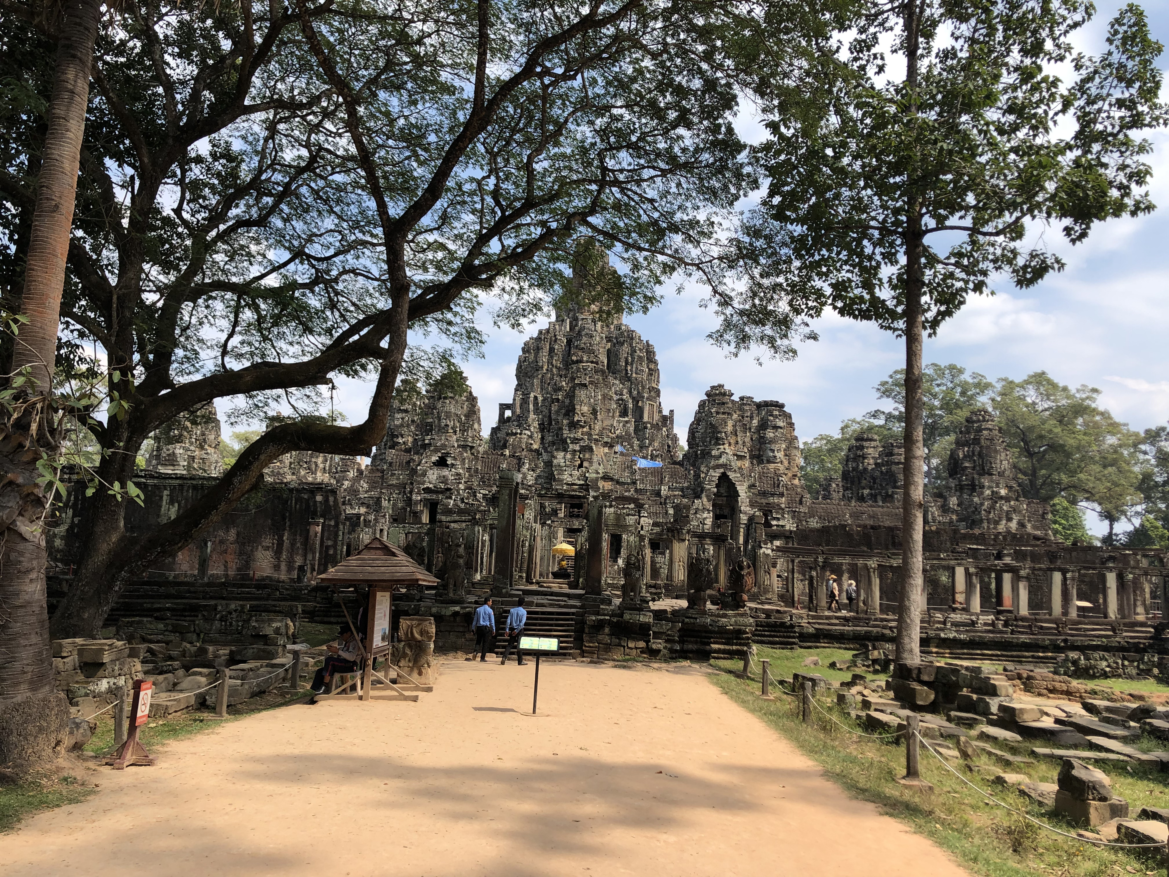 Picture Cambodia Siem Reap Bayon 2023-01 85 - Tour Bayon