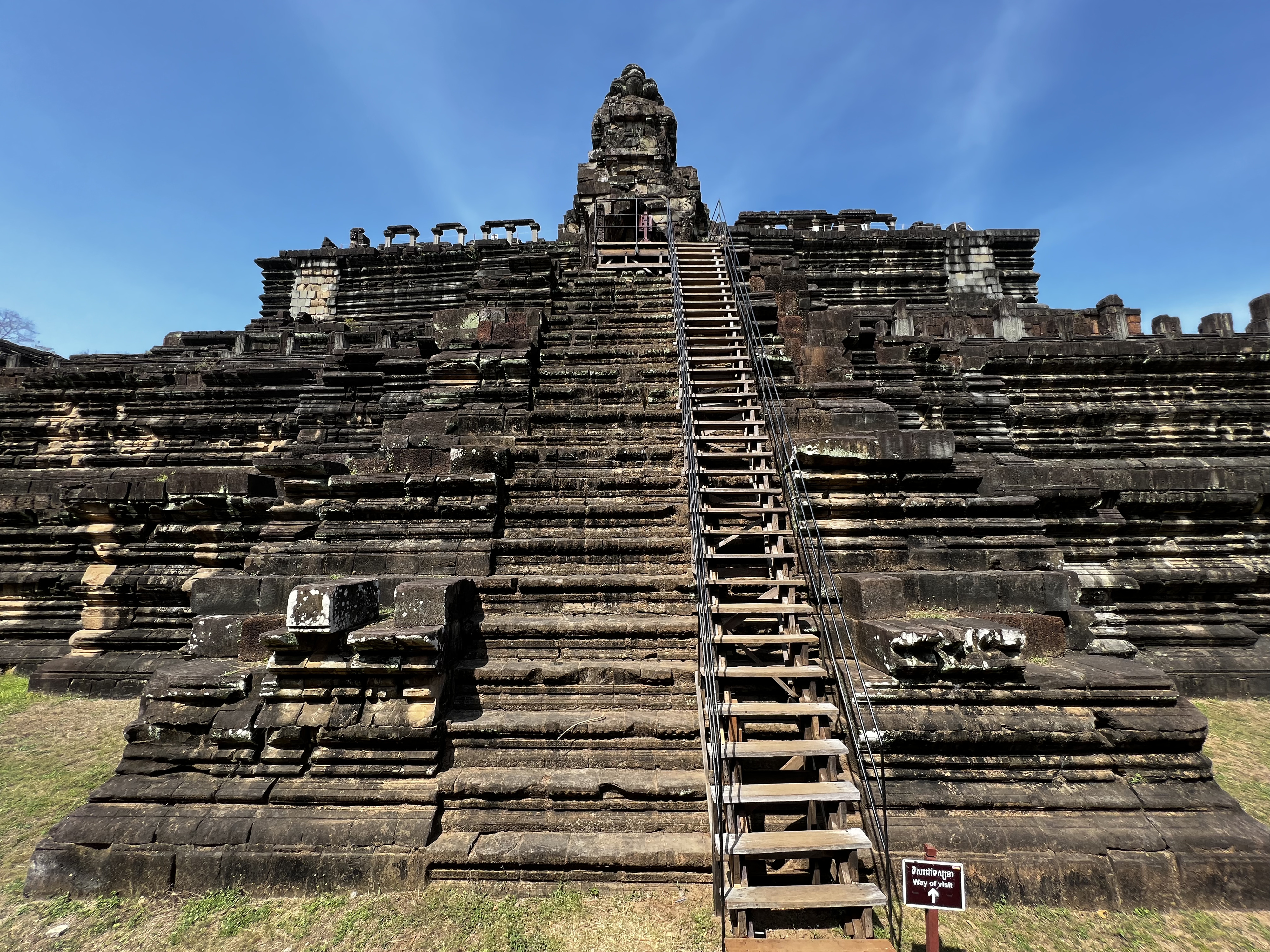 Picture Cambodia Siem Reap Baphuon 2023-01 71 - Tour Baphuon