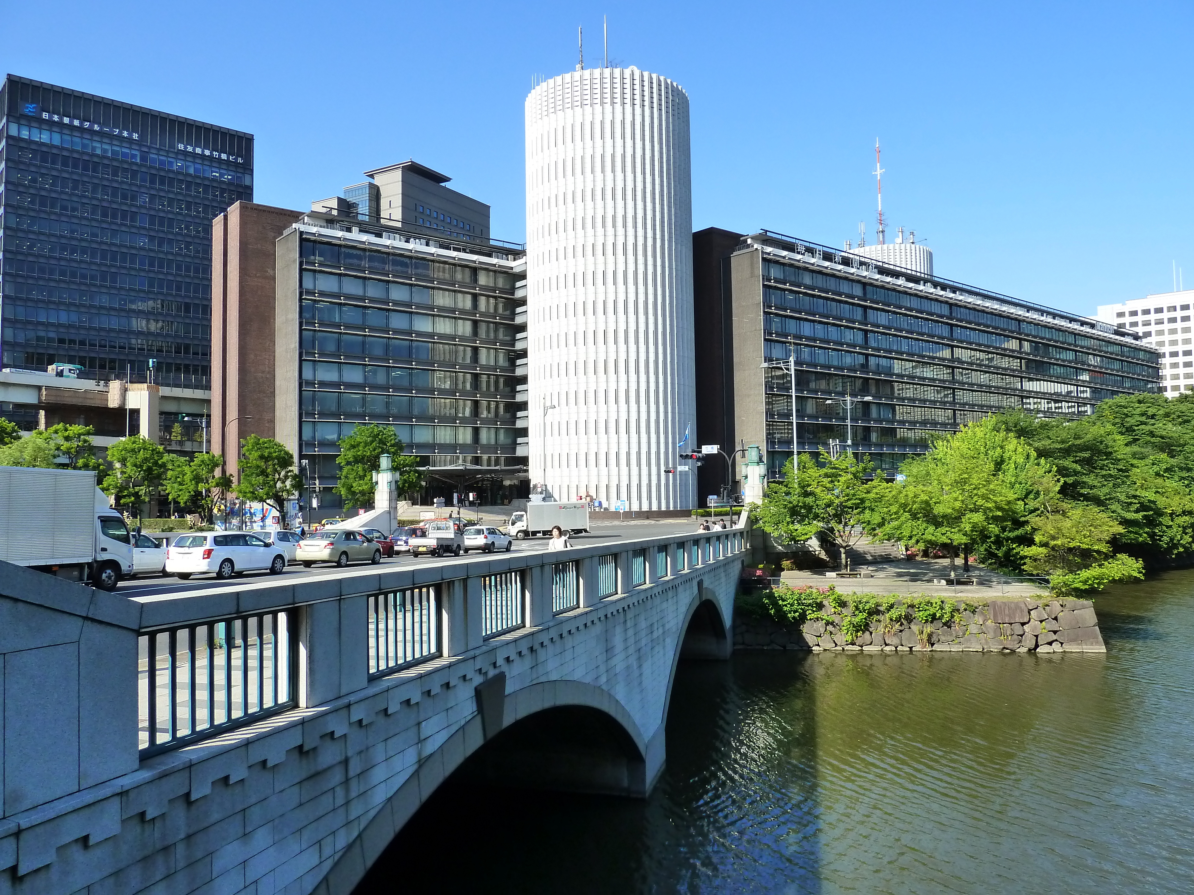 Picture Japan Tokyo Imperial Palace 2010-06 5 - Around Imperial Palace