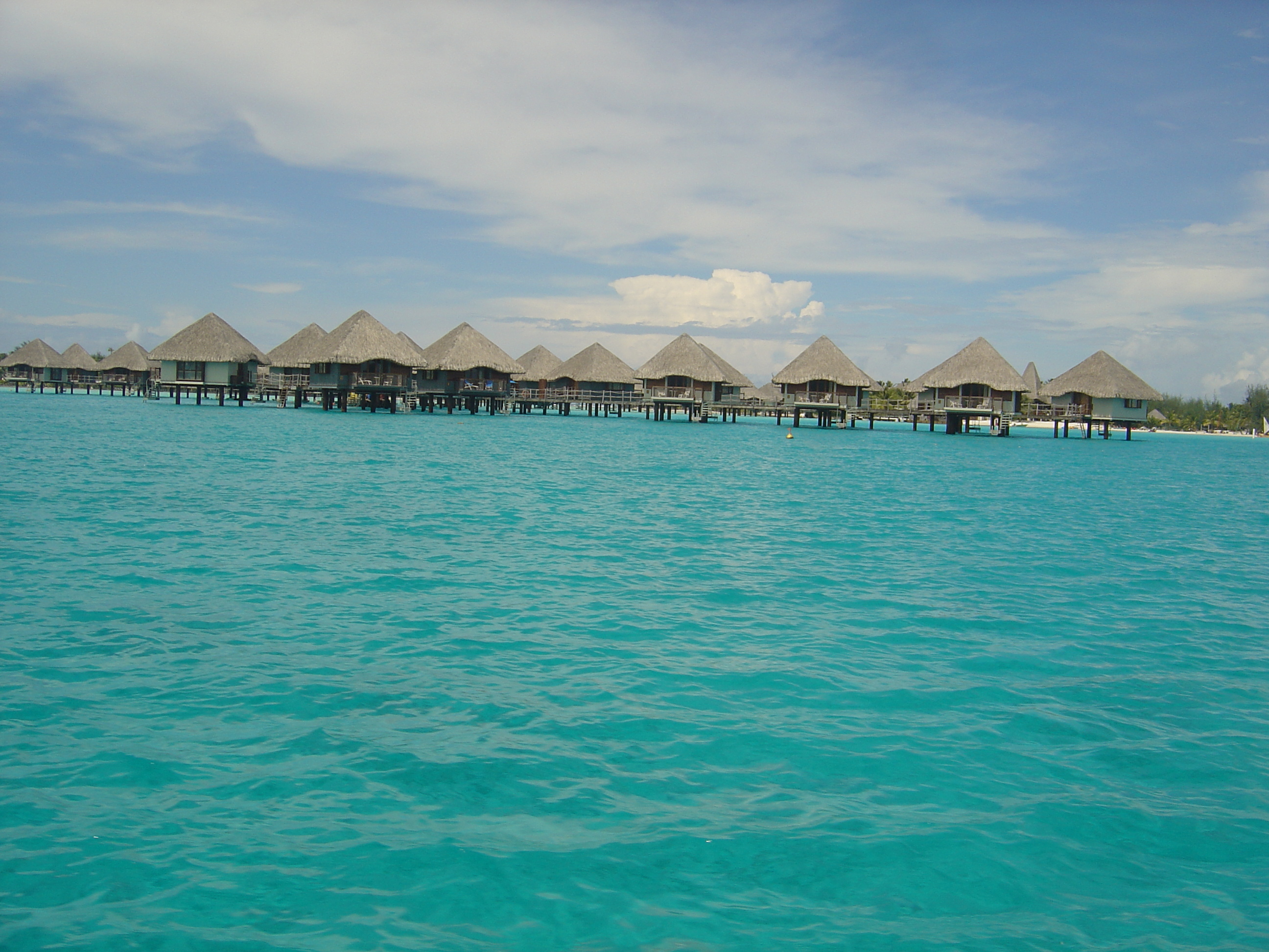 Picture Polynesia Meridien Bora Bora Hotel 2006-04 126 - History Meridien Bora Bora Hotel