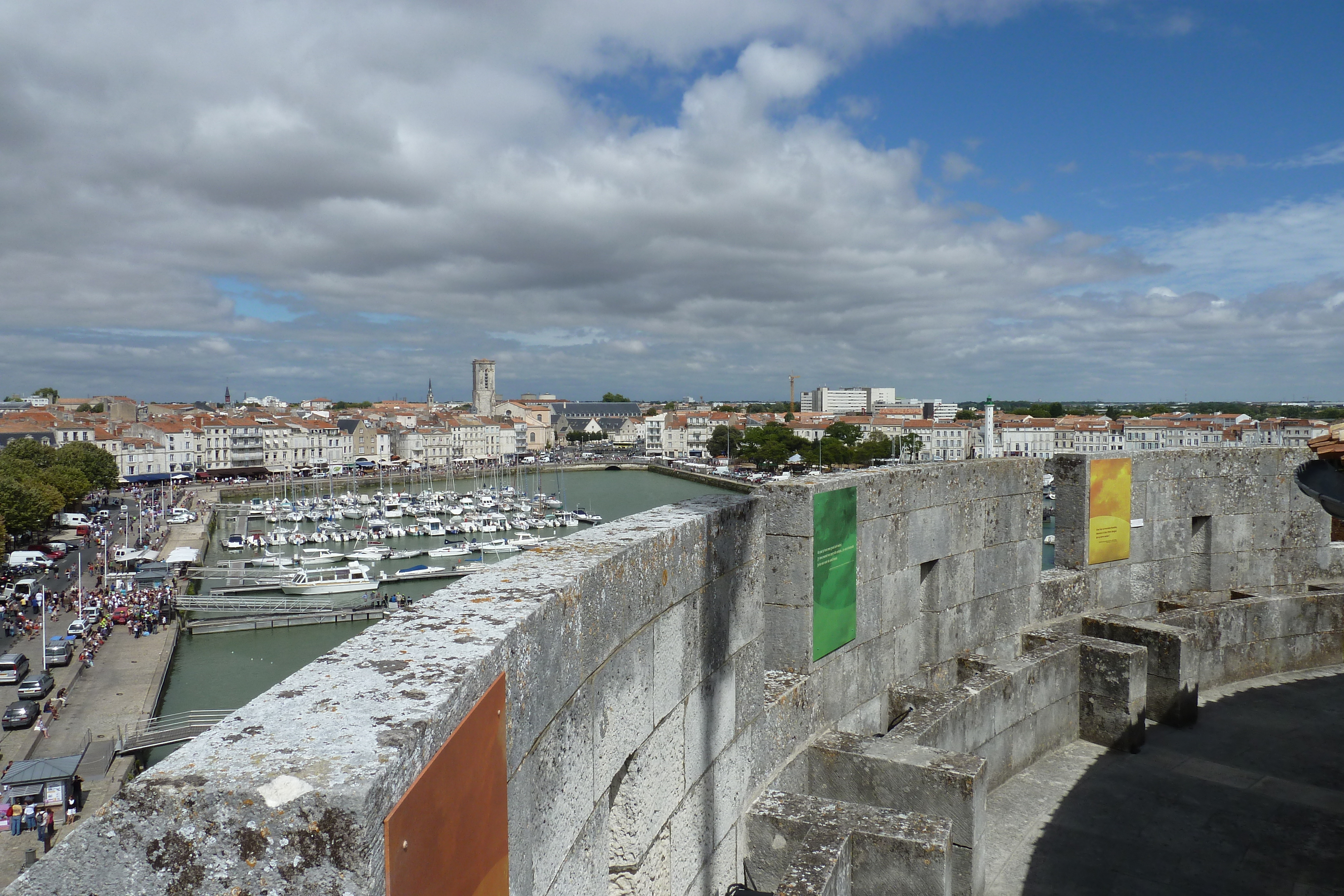 Picture France La Rochelle Chain Tower 2010-08 13 - Around Chain Tower