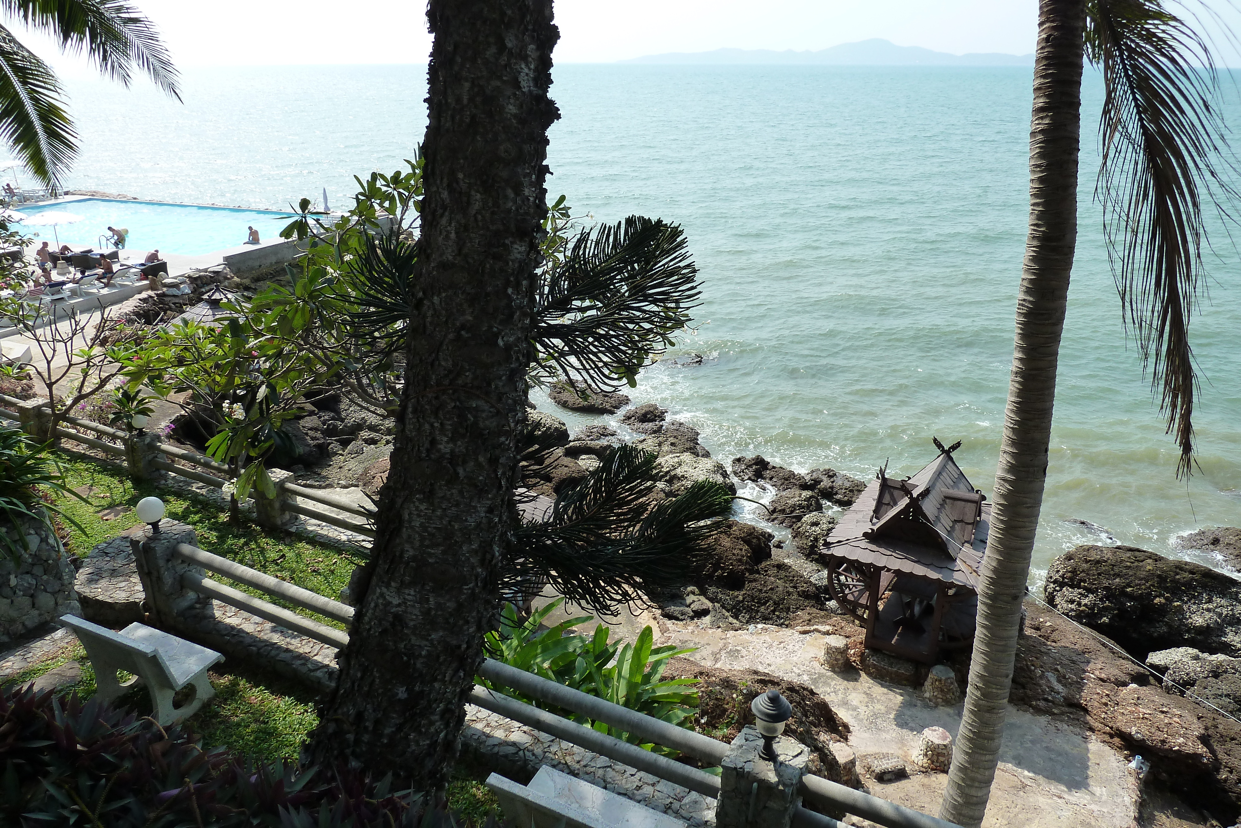 Picture Thailand Pattaya Golden cliff 2011-02 12 - Discovery Golden cliff