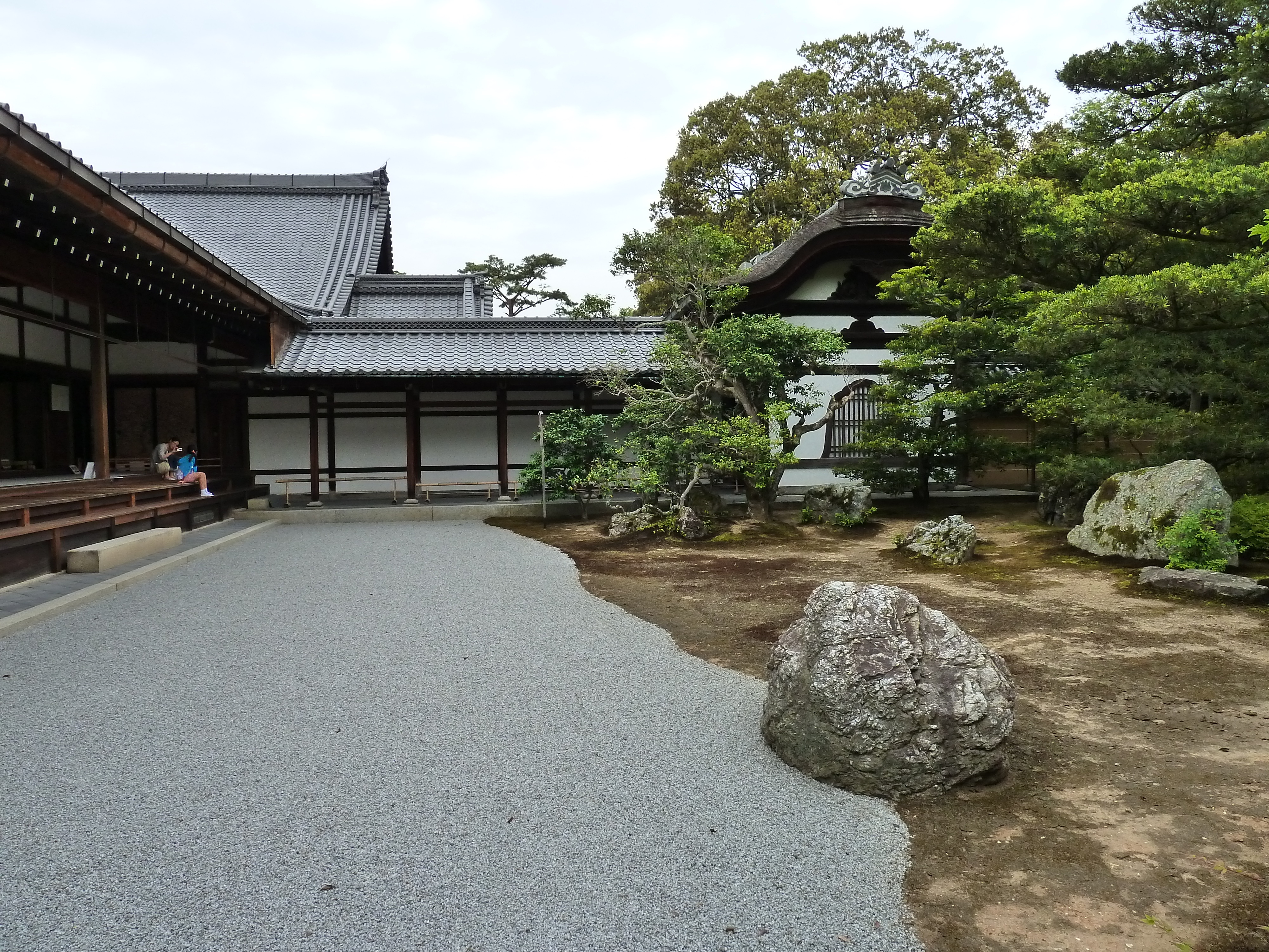 Picture Japan Kyoto Kinkakuji Temple(Golden Pavilion) 2010-06 5 - Center Kinkakuji Temple(Golden Pavilion)