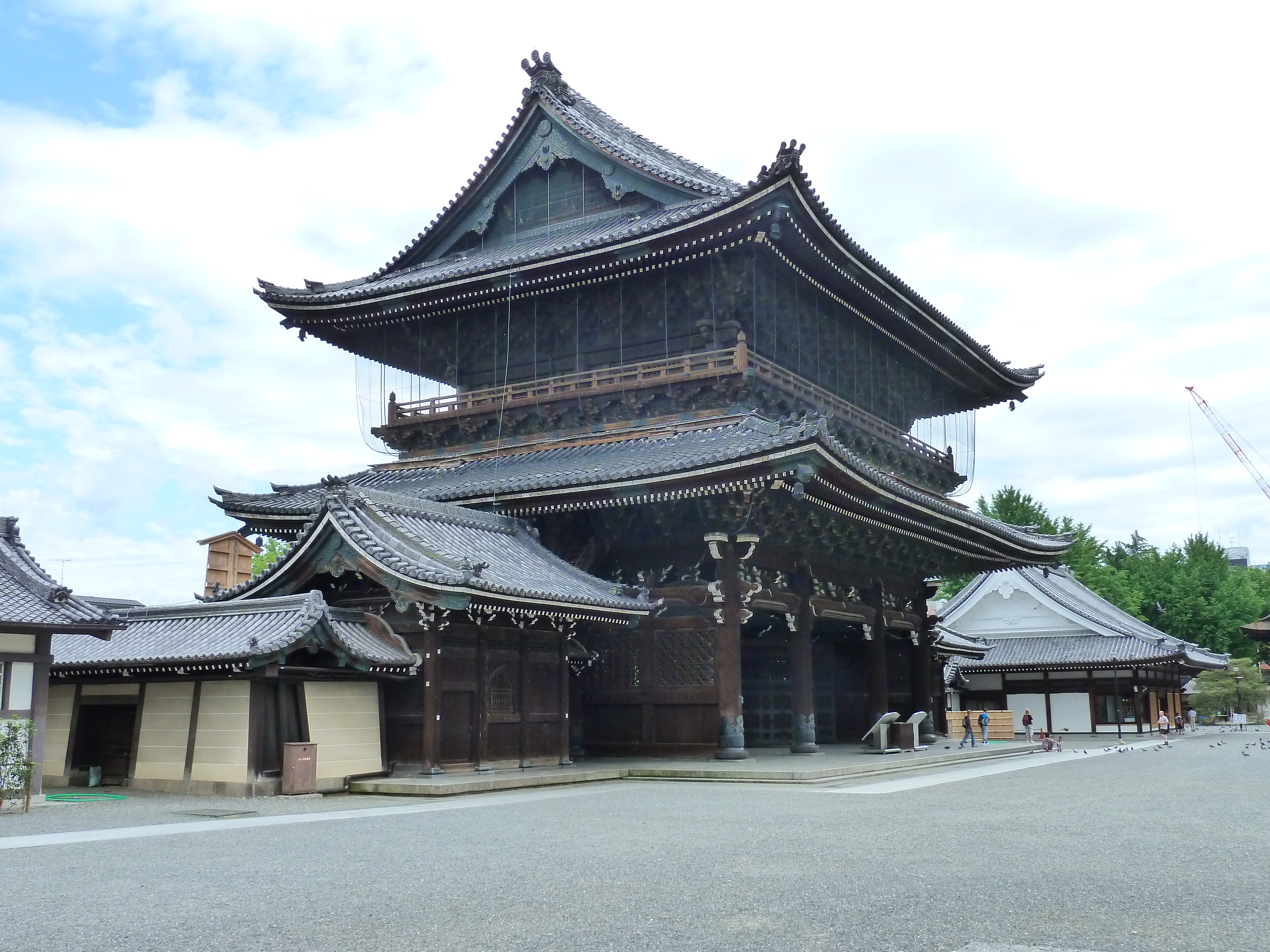 Picture Japan Kyoto Higashi Honganji Temple 2010-06 10 - Around Higashi Honganji Temple