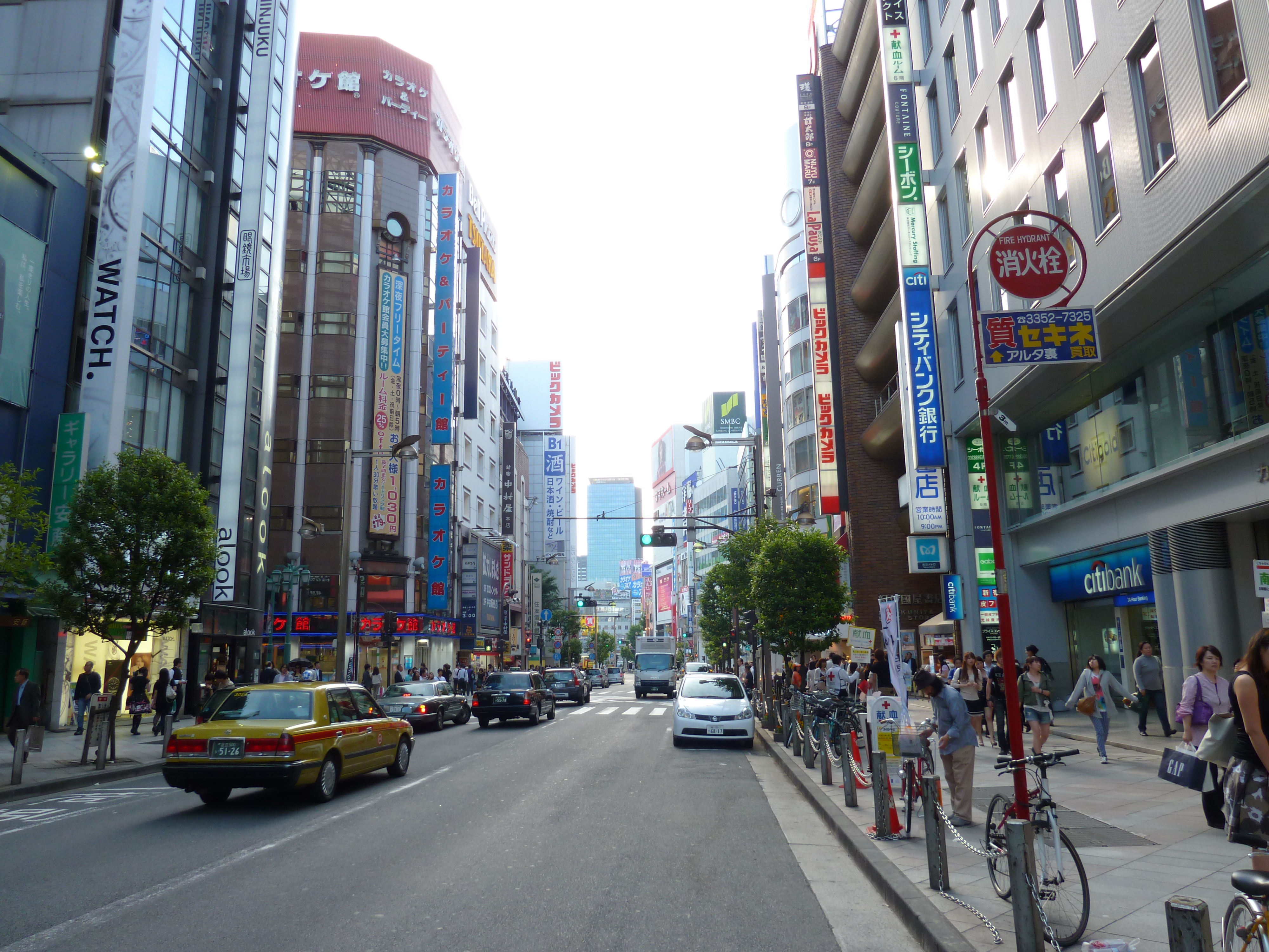 Picture Japan Tokyo Shinjuku 2010-06 22 - Discovery Shinjuku