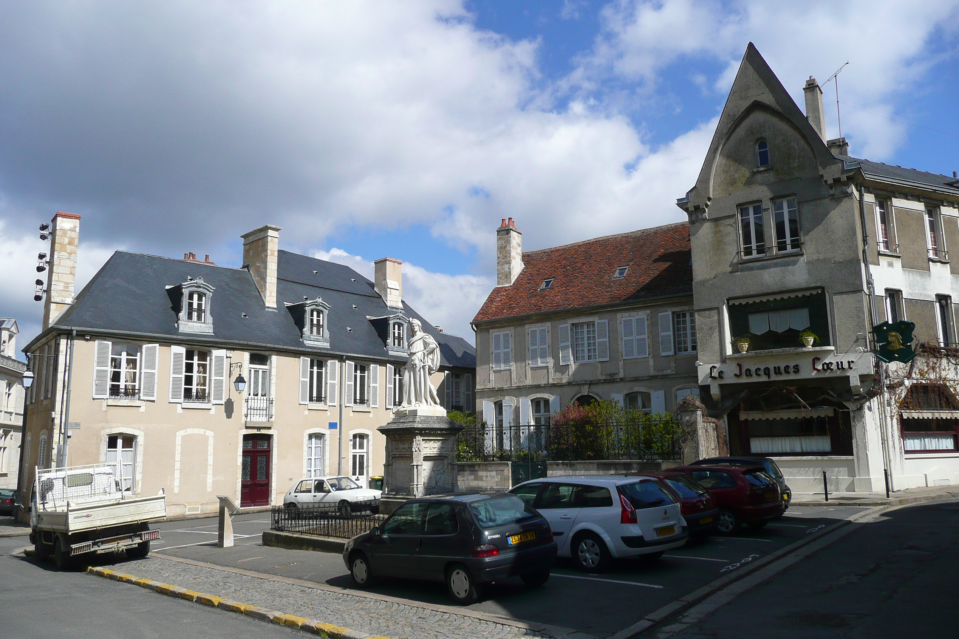 Picture France Bourges 2008-04 50 - Tour Bourges