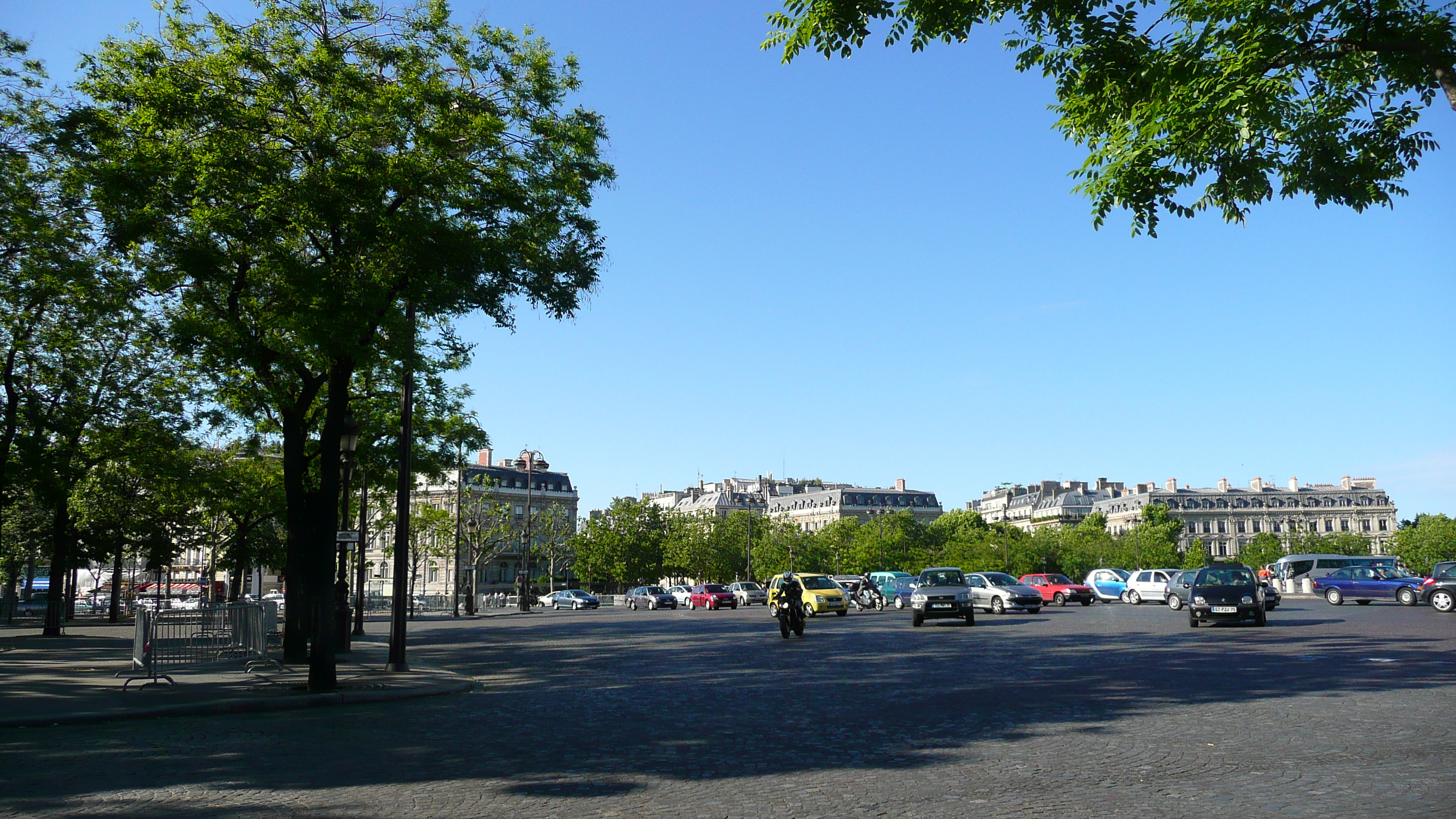 Picture France Paris Etoile and Arc de Triomphe 2007-05 75 - Tours Etoile and Arc de Triomphe