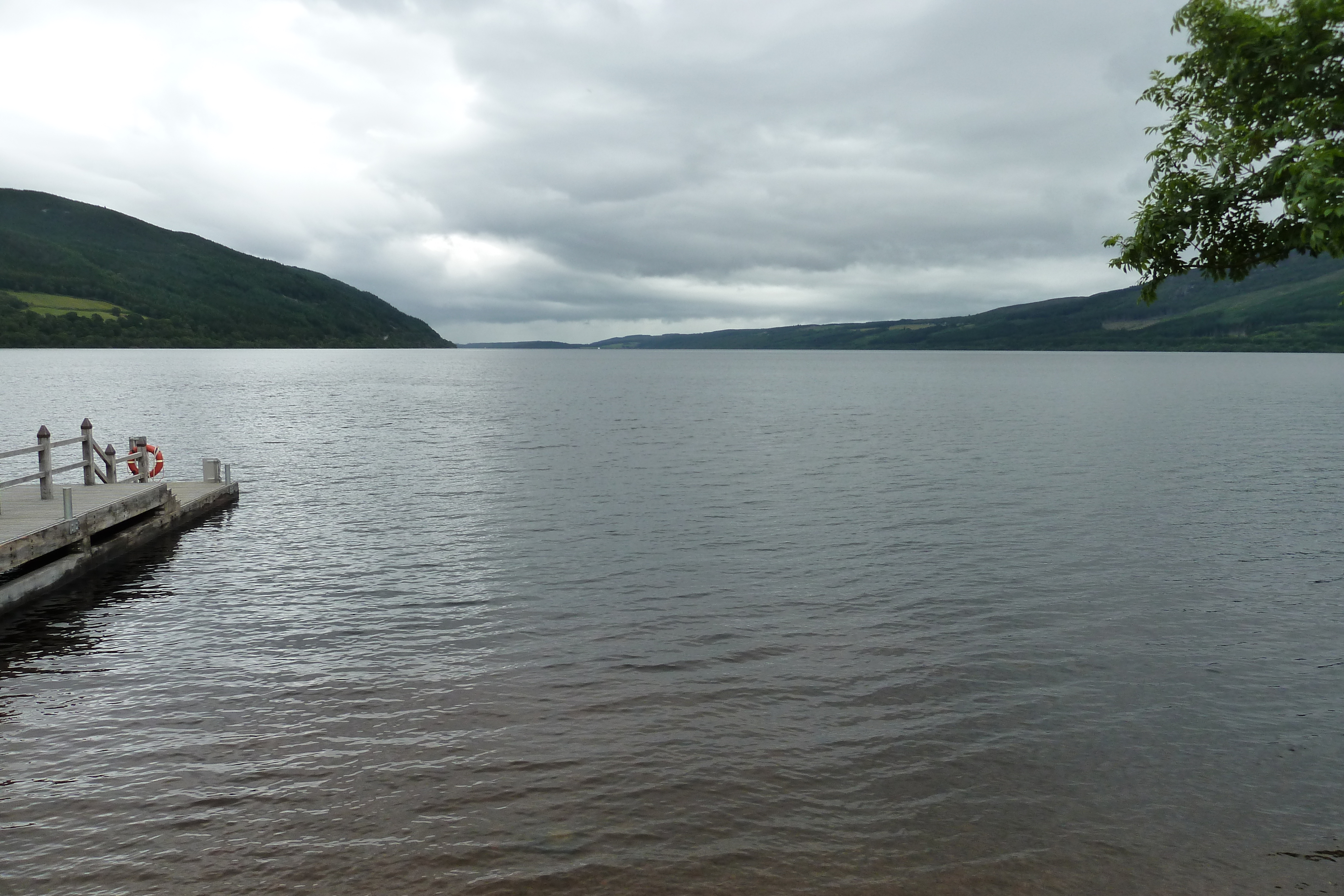 Picture United Kingdom Scotland Urquhart Castle (Loch Ness) 2011-07 31 - Discovery Urquhart Castle (Loch Ness)