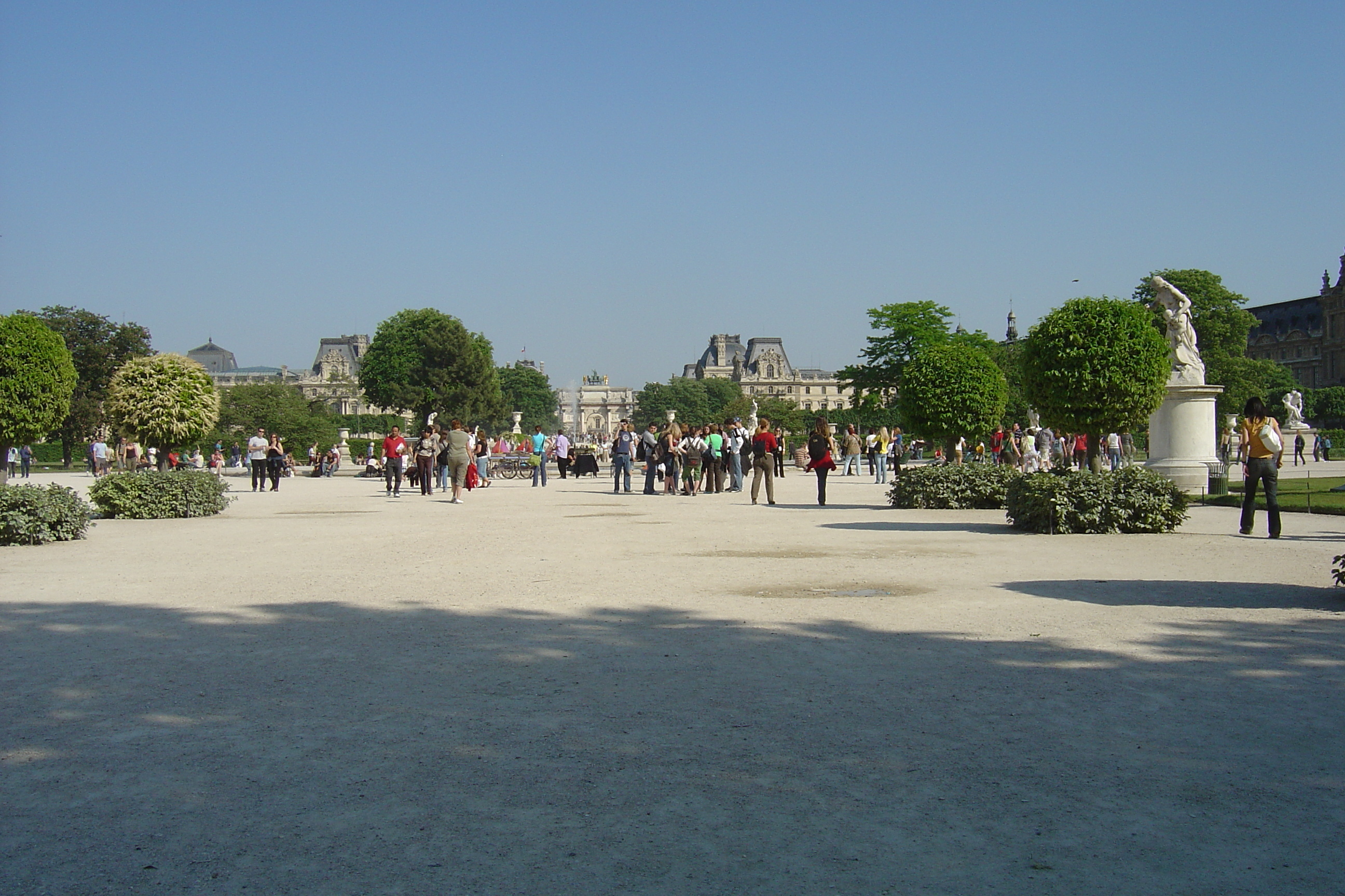 Picture France Paris Garden of Tuileries 2007-05 297 - Center Garden of Tuileries