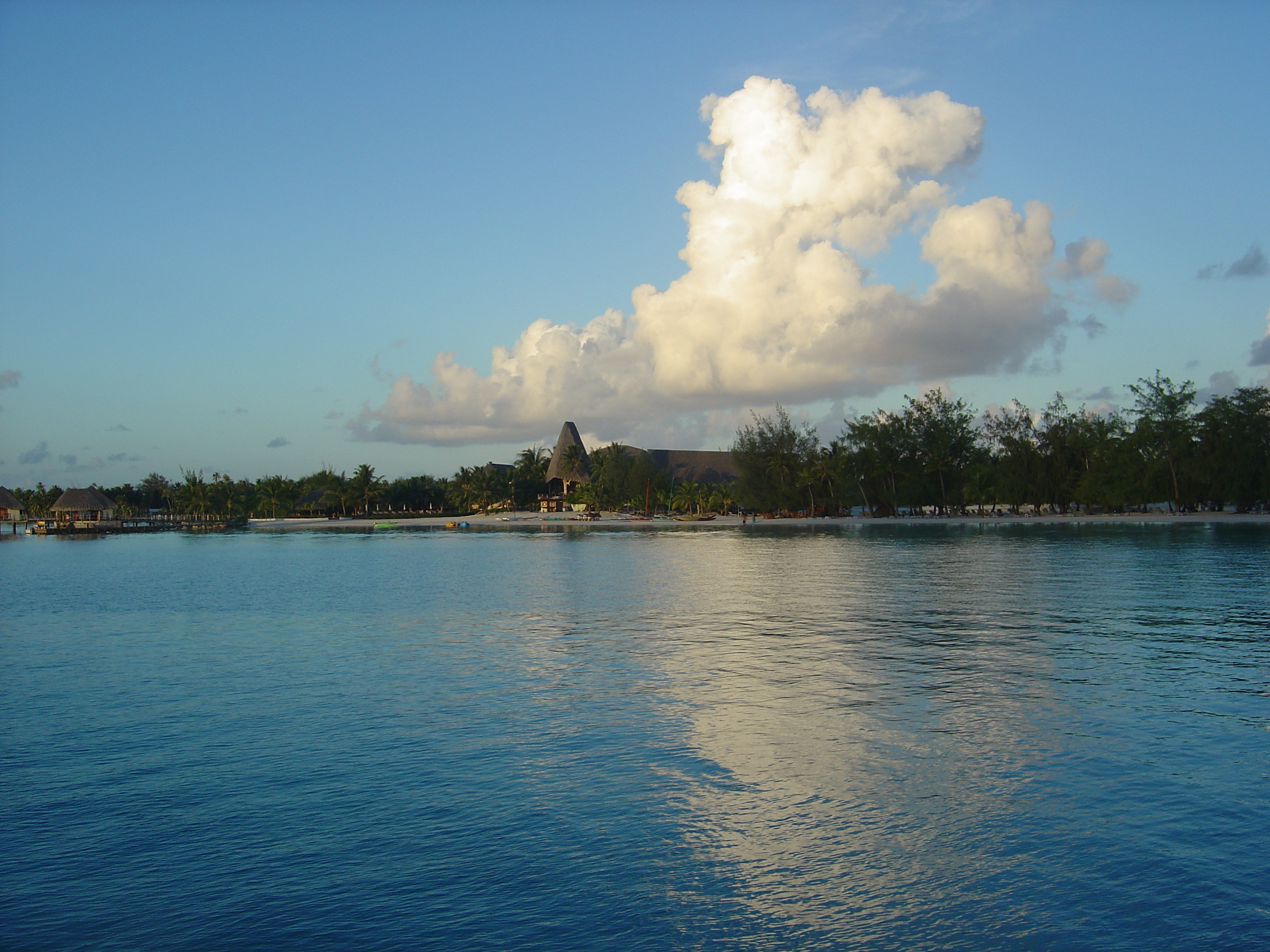 Picture Polynesia Meridien Bora Bora Hotel 2006-04 58 - Journey Meridien Bora Bora Hotel