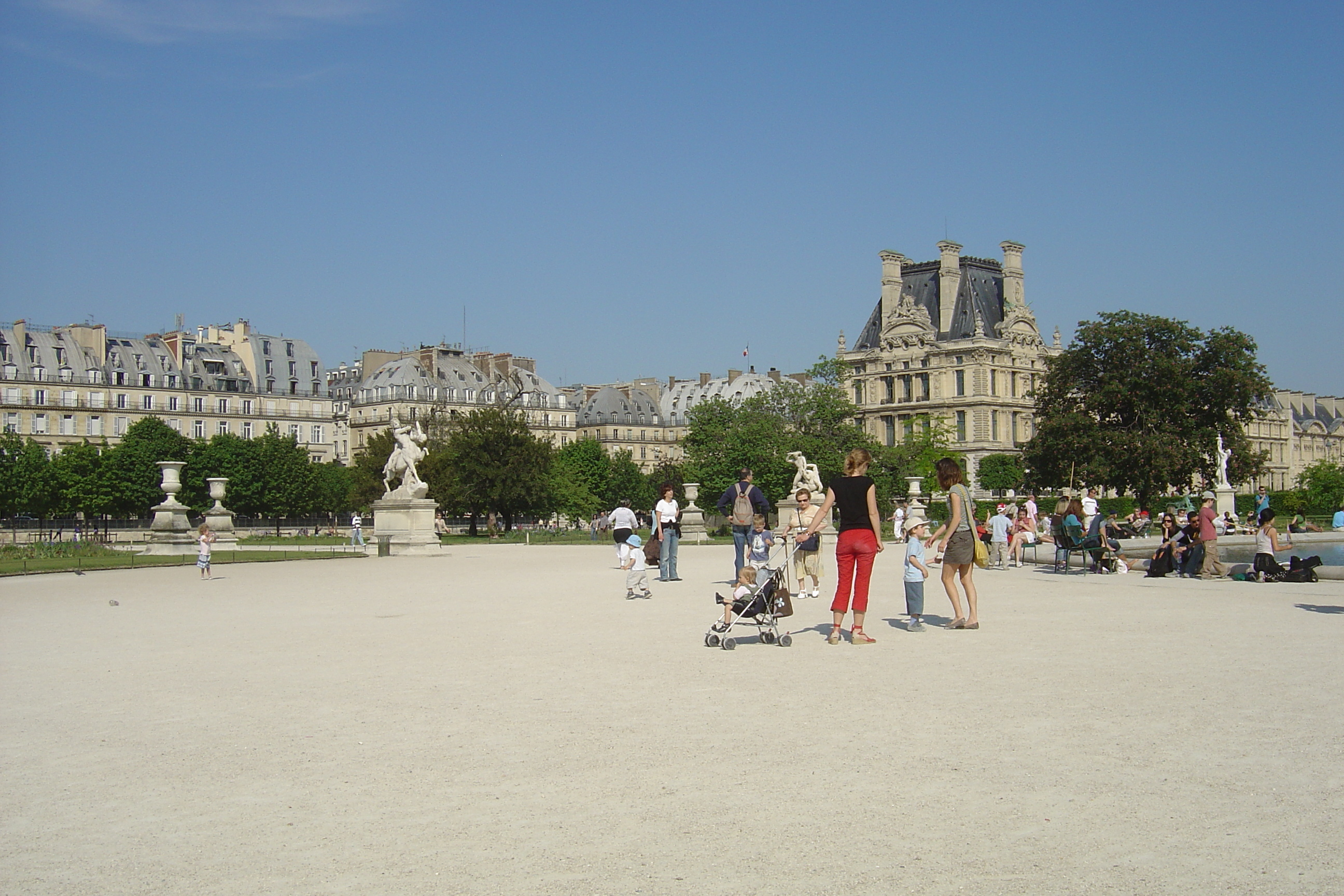 Picture France Paris Garden of Tuileries 2007-05 267 - Tours Garden of Tuileries