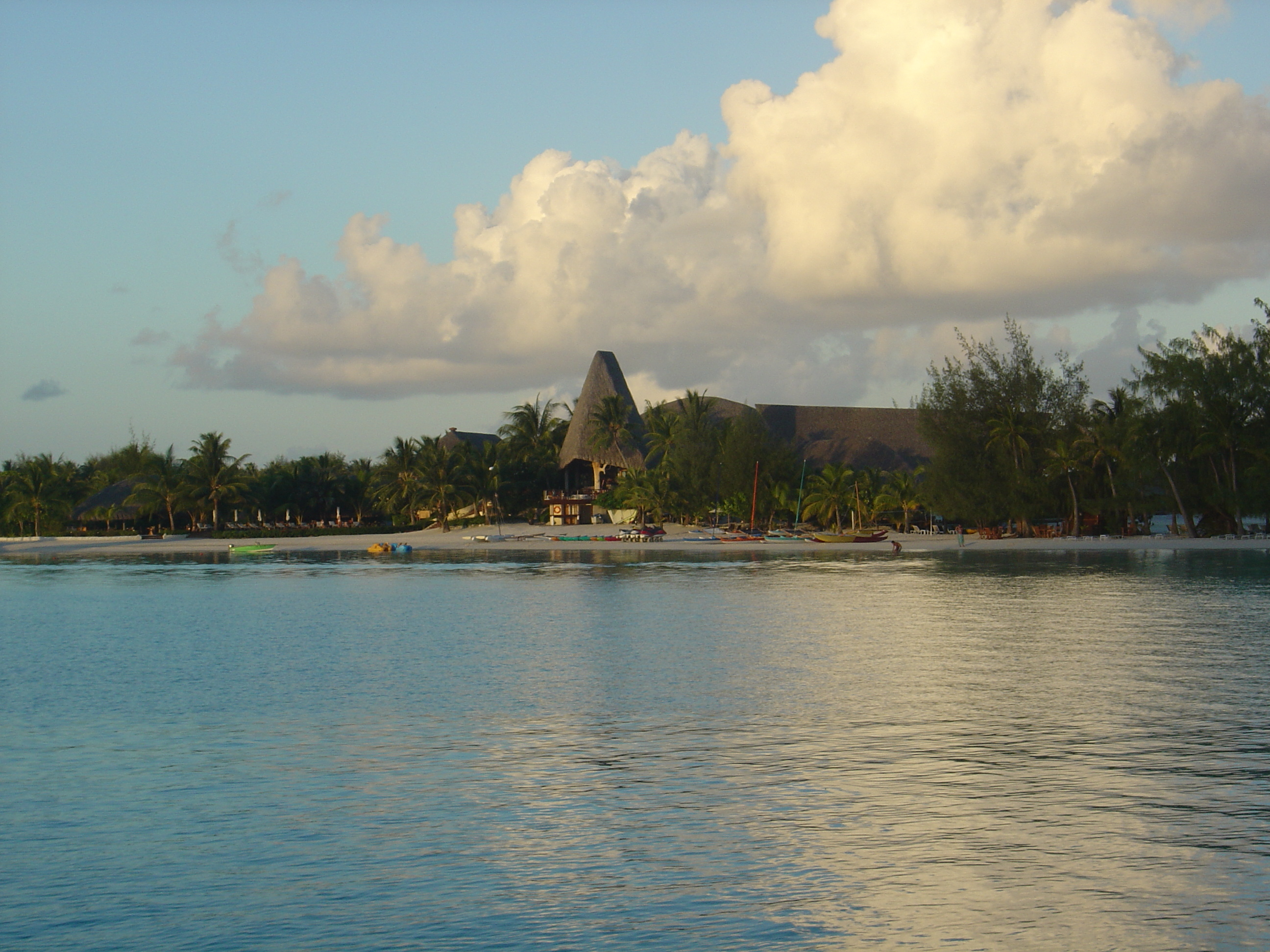 Picture Polynesia Meridien Bora Bora Hotel 2006-04 65 - Tours Meridien Bora Bora Hotel