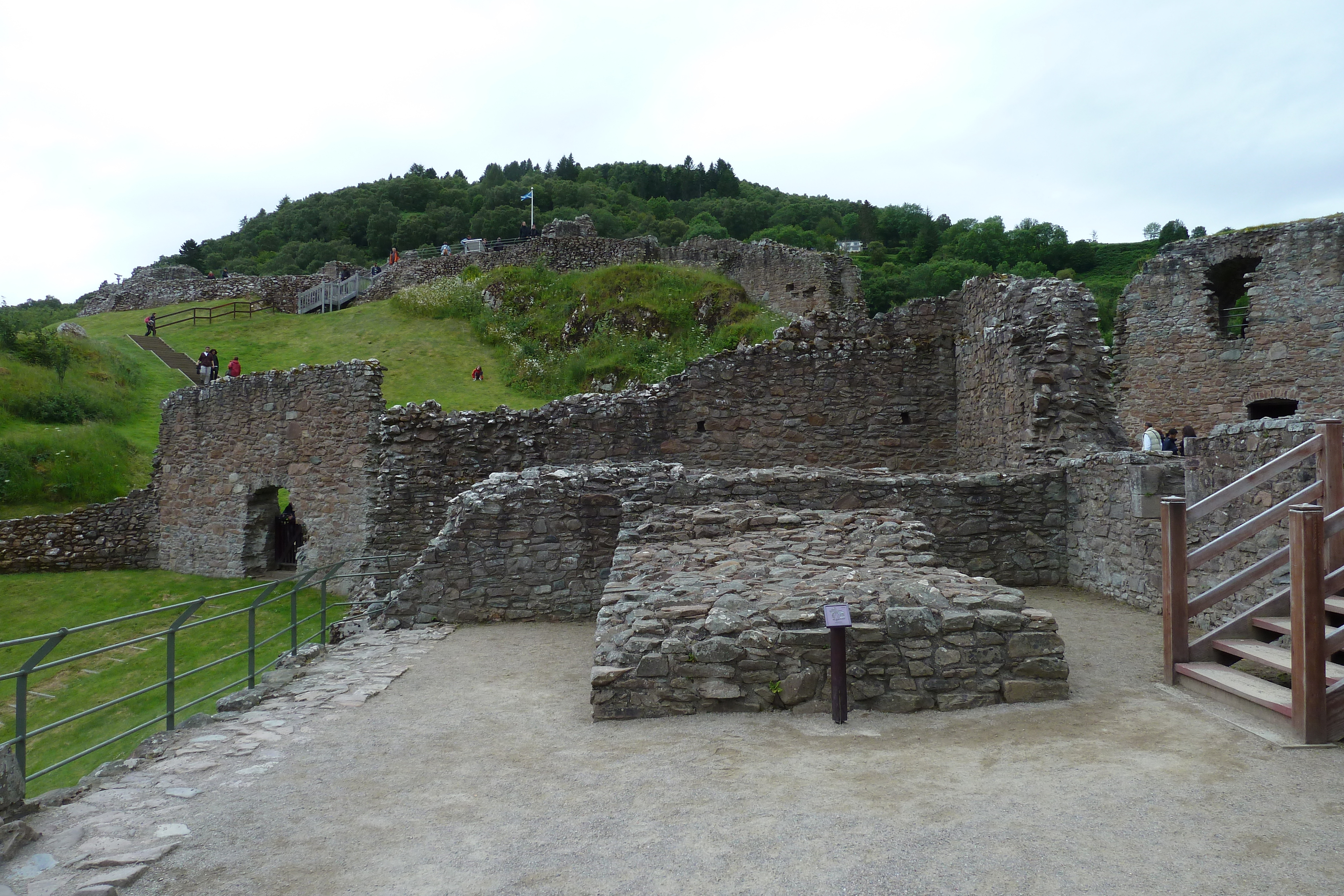 Picture United Kingdom Scotland Urquhart Castle (Loch Ness) 2011-07 5 - Tour Urquhart Castle (Loch Ness)