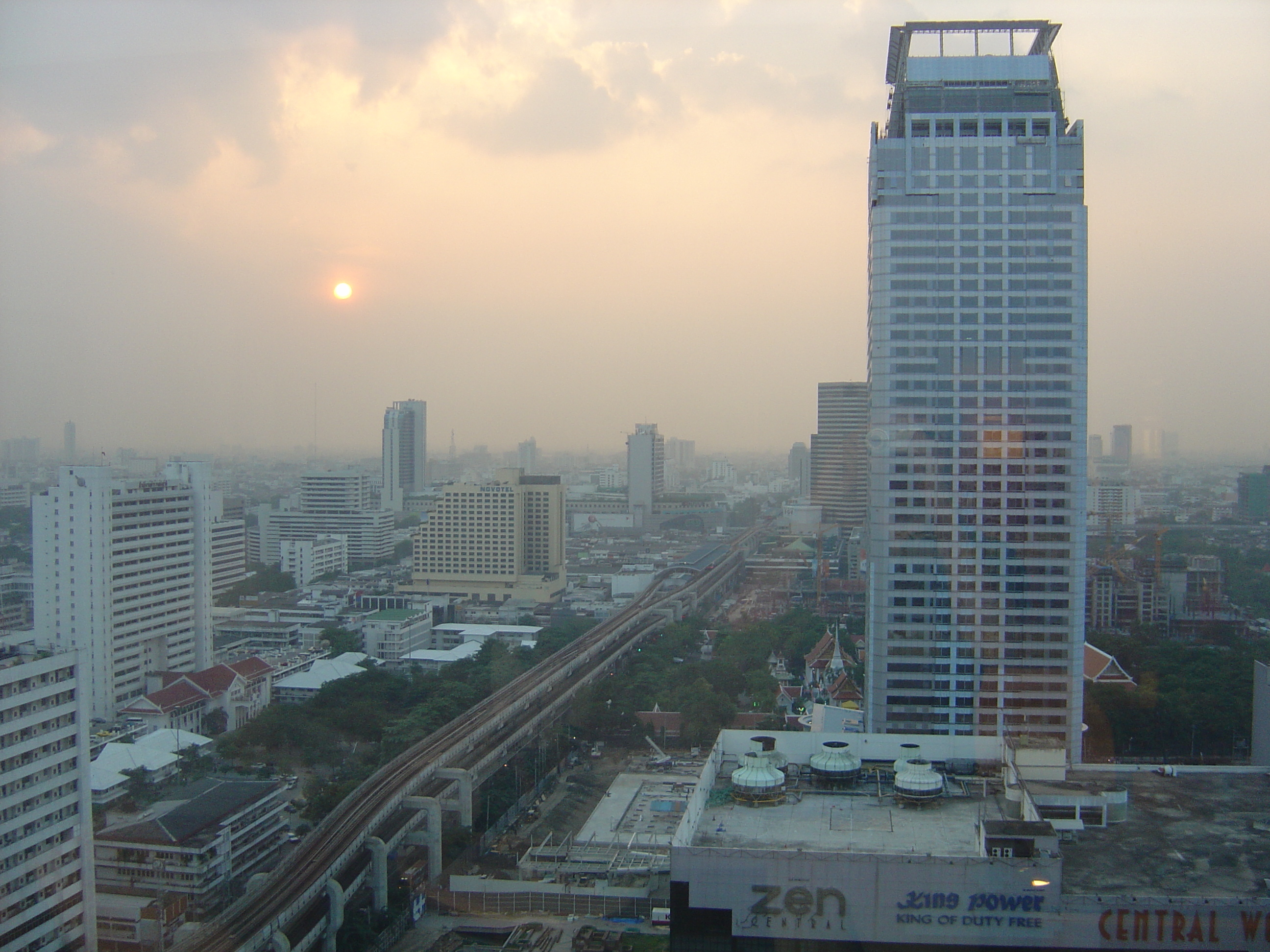 Picture Thailand Bangkok Intercontinental Hotel 2004-10 23 - Tour Intercontinental Hotel