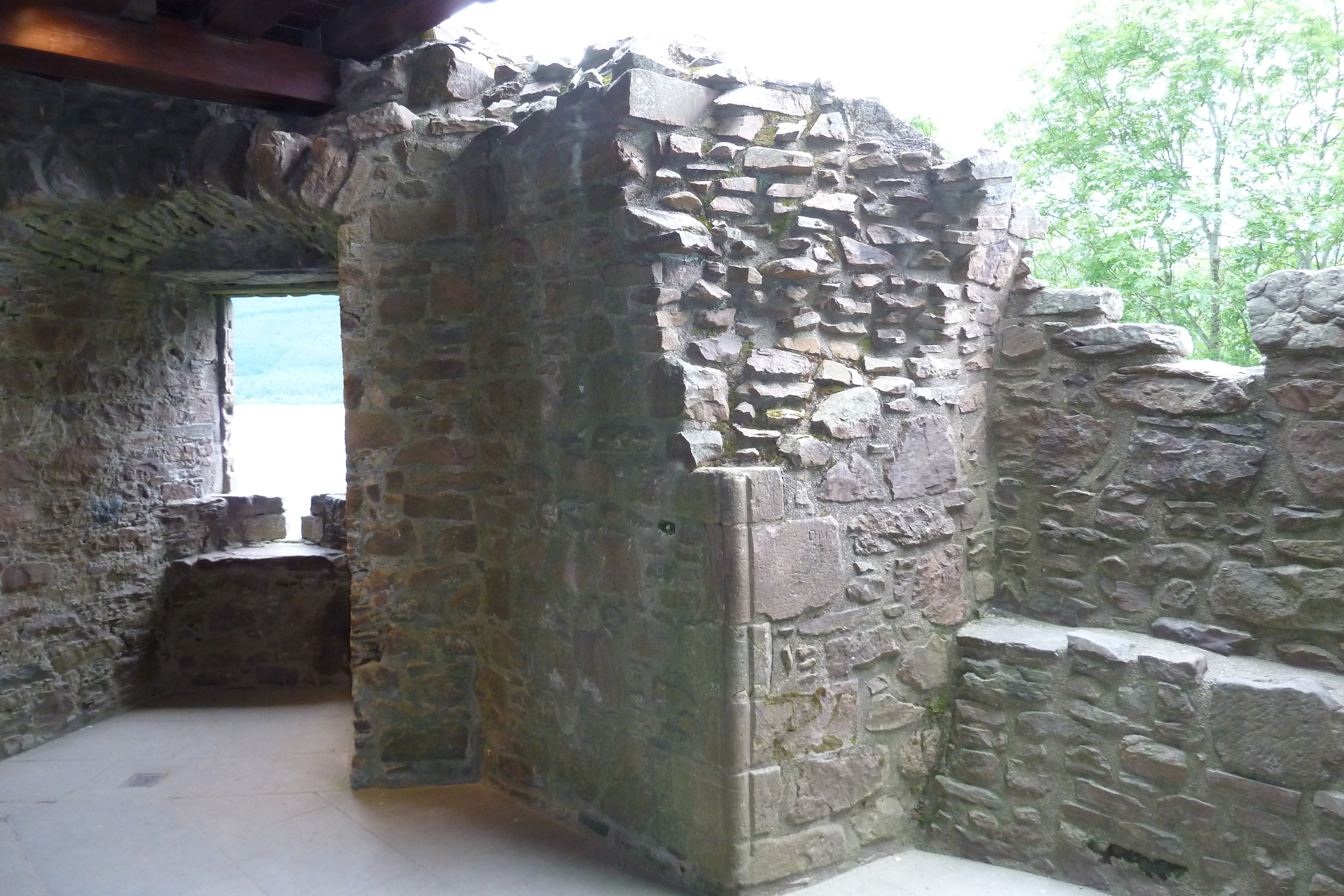 Picture United Kingdom Scotland Urquhart Castle (Loch Ness) 2011-07 53 - Tours Urquhart Castle (Loch Ness)