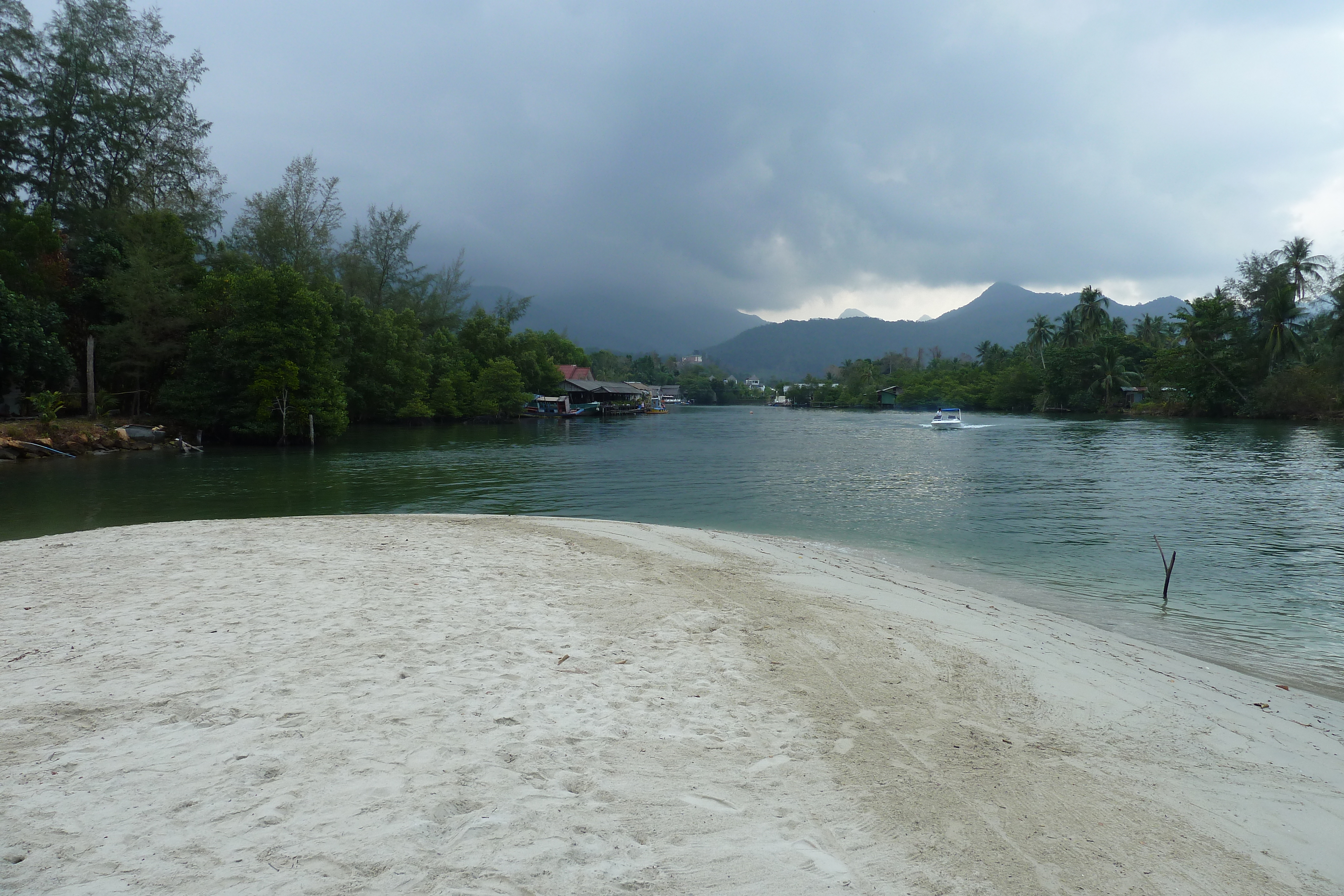 Picture Thailand Ko Chang Klong Prao beach 2011-02 52 - Tours Klong Prao beach