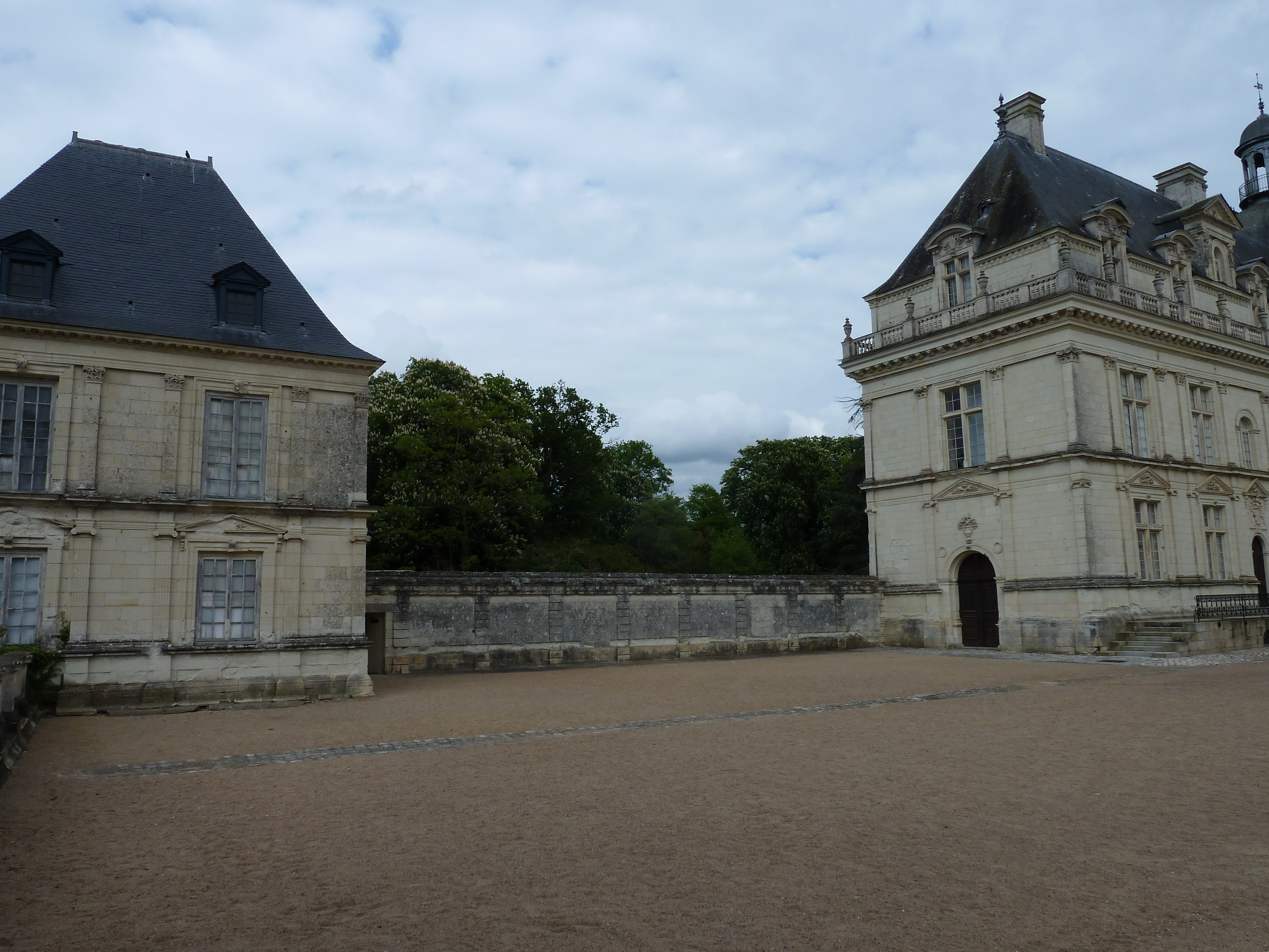 Picture France Serrant castle 2010-04 10 - Recreation Serrant castle