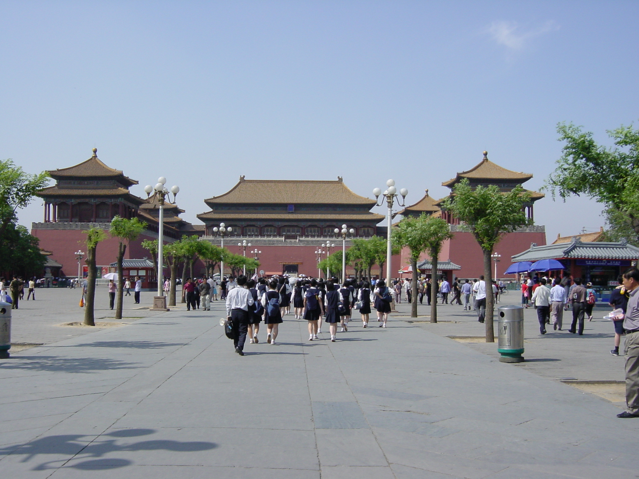 Picture China Beijing Forbidden City 2002-05 45 - Around Forbidden City