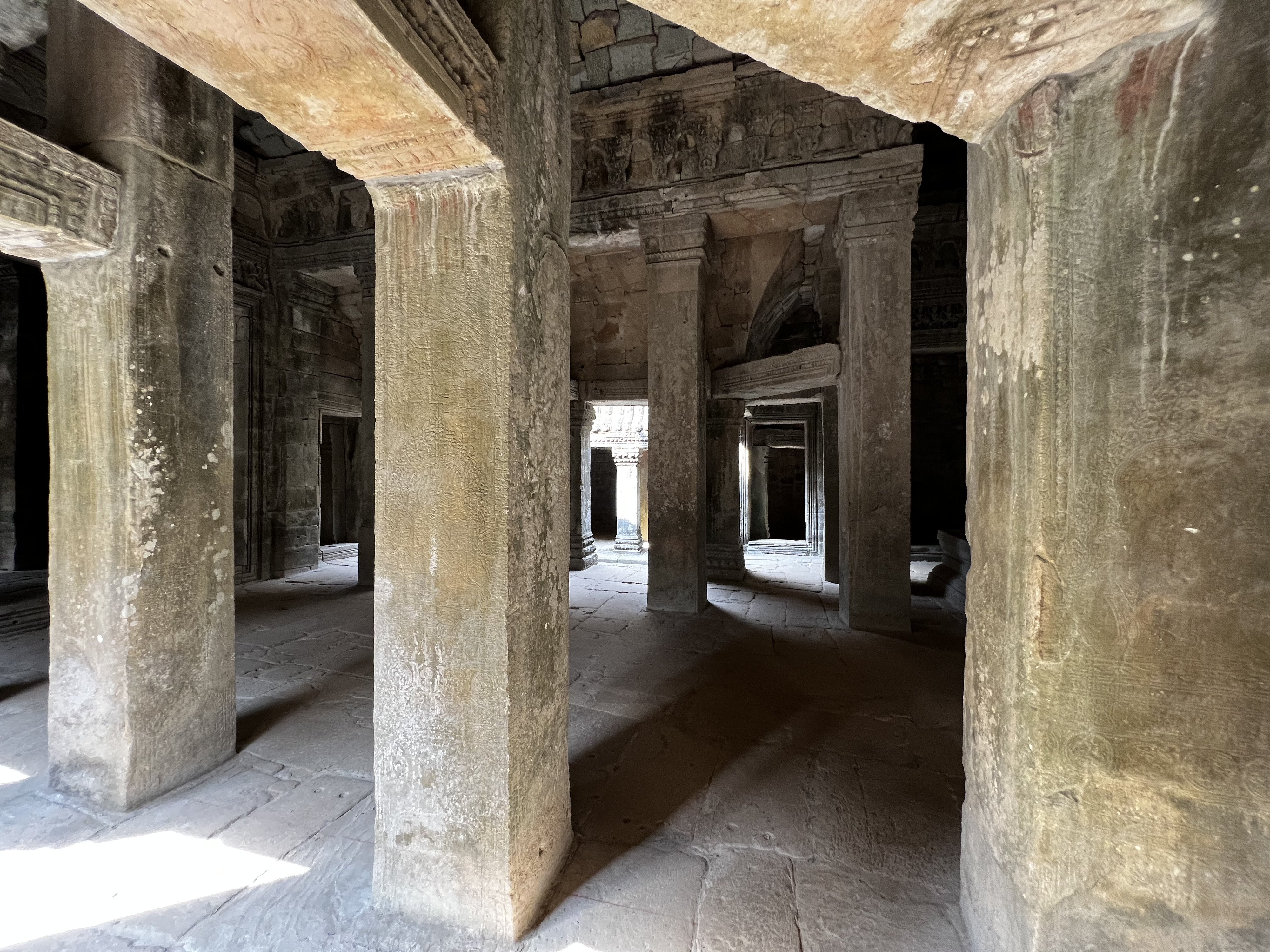 Picture Cambodia Siem Reap Ta Prohm 2023-01 22 - Tours Ta Prohm