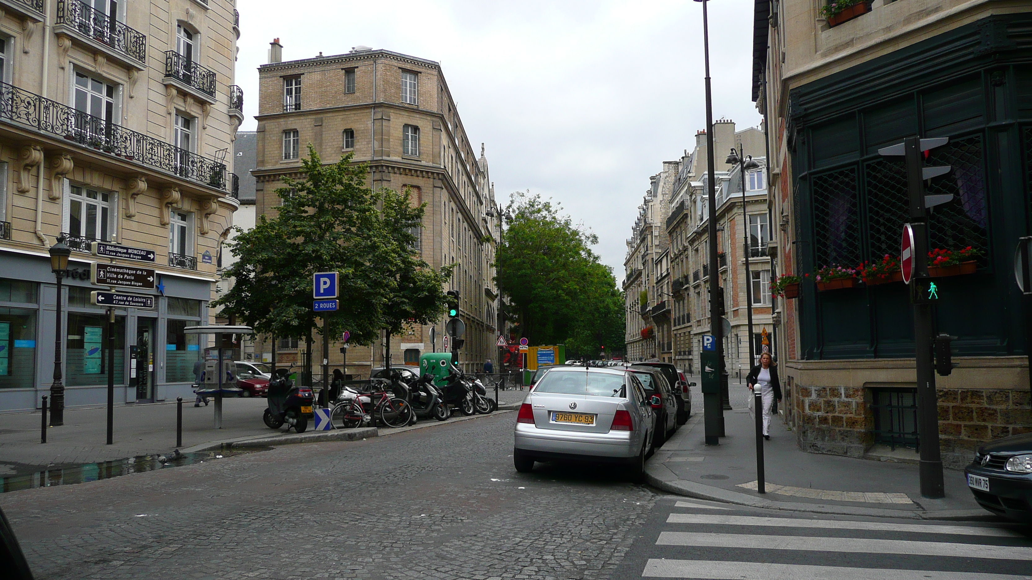 Picture France Paris 17th Arrondissement Rue Levis 2007-05 2 - Tour Rue Levis