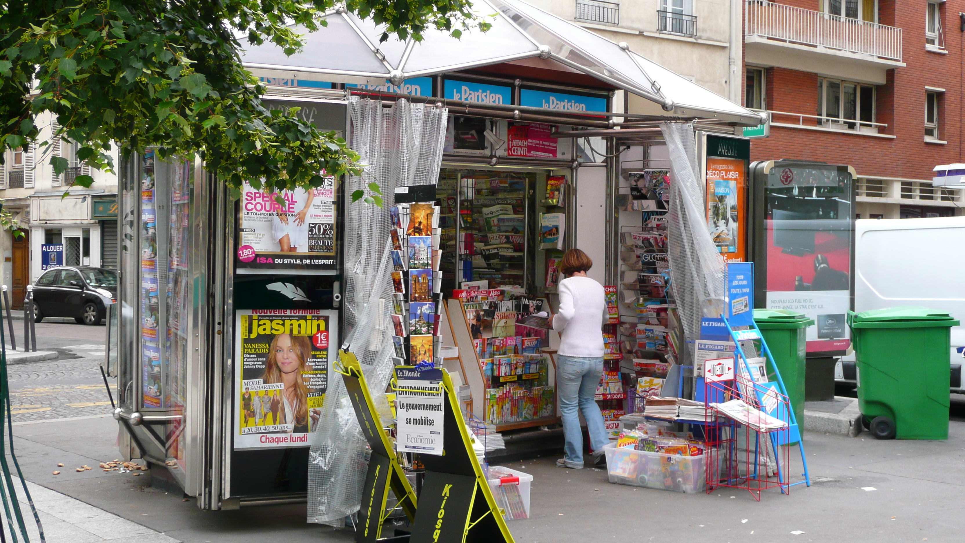 Picture France Paris 17th Arrondissement Rue Levis 2007-05 34 - Discovery Rue Levis