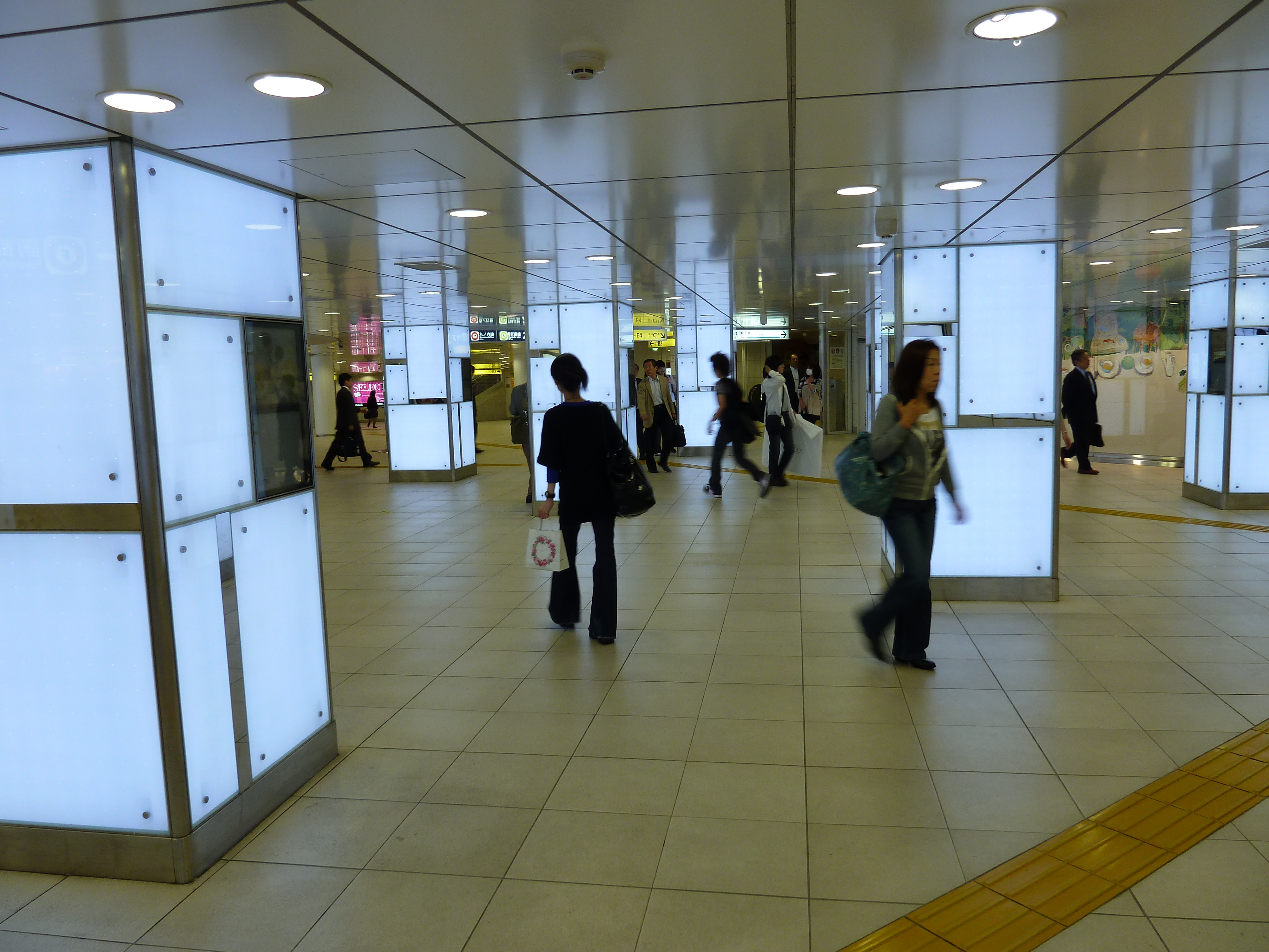 Picture Japan Tokyo Shinjuku 2010-06 13 - Journey Shinjuku