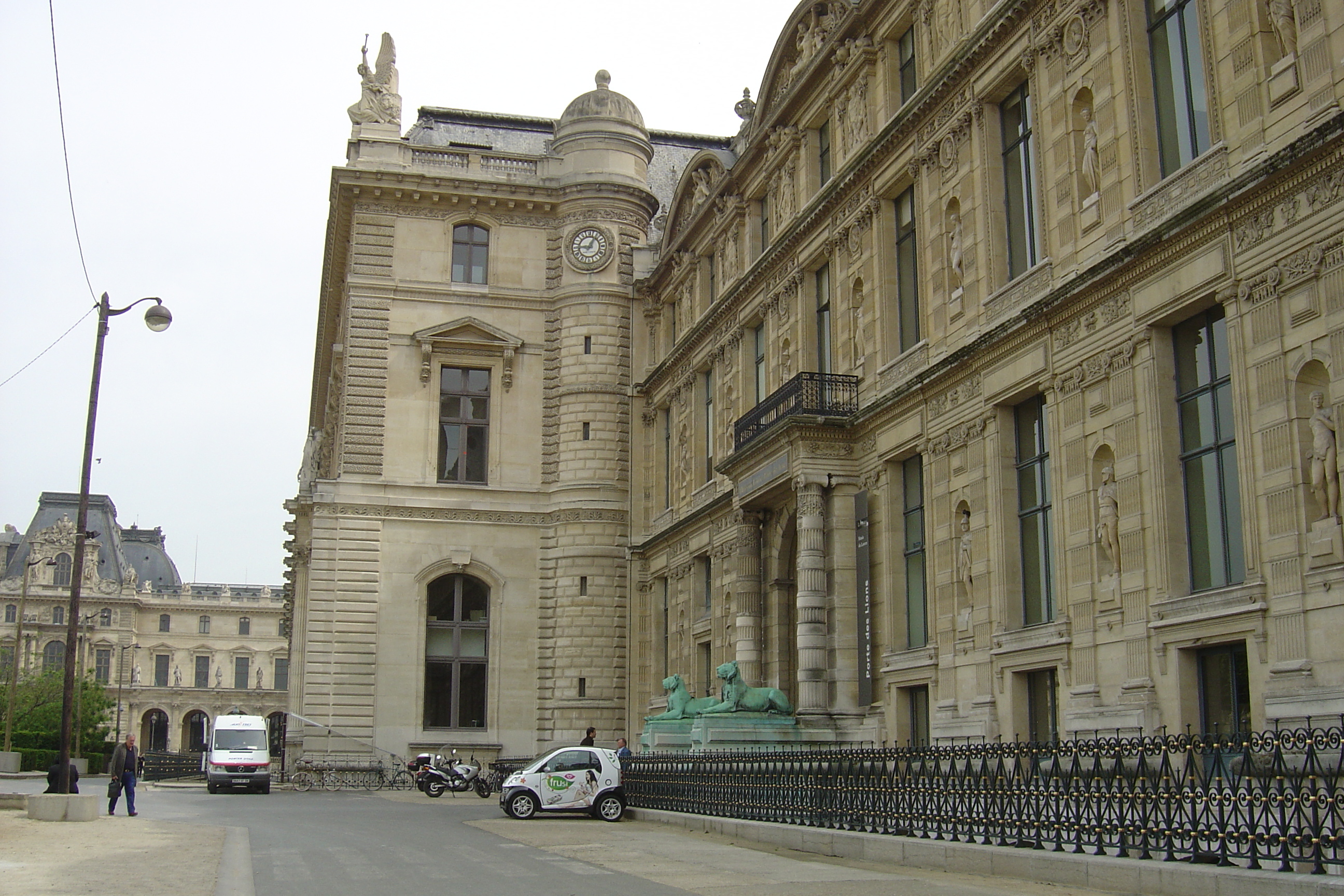 Picture France Paris Louvre 2007-05 9 - History Louvre