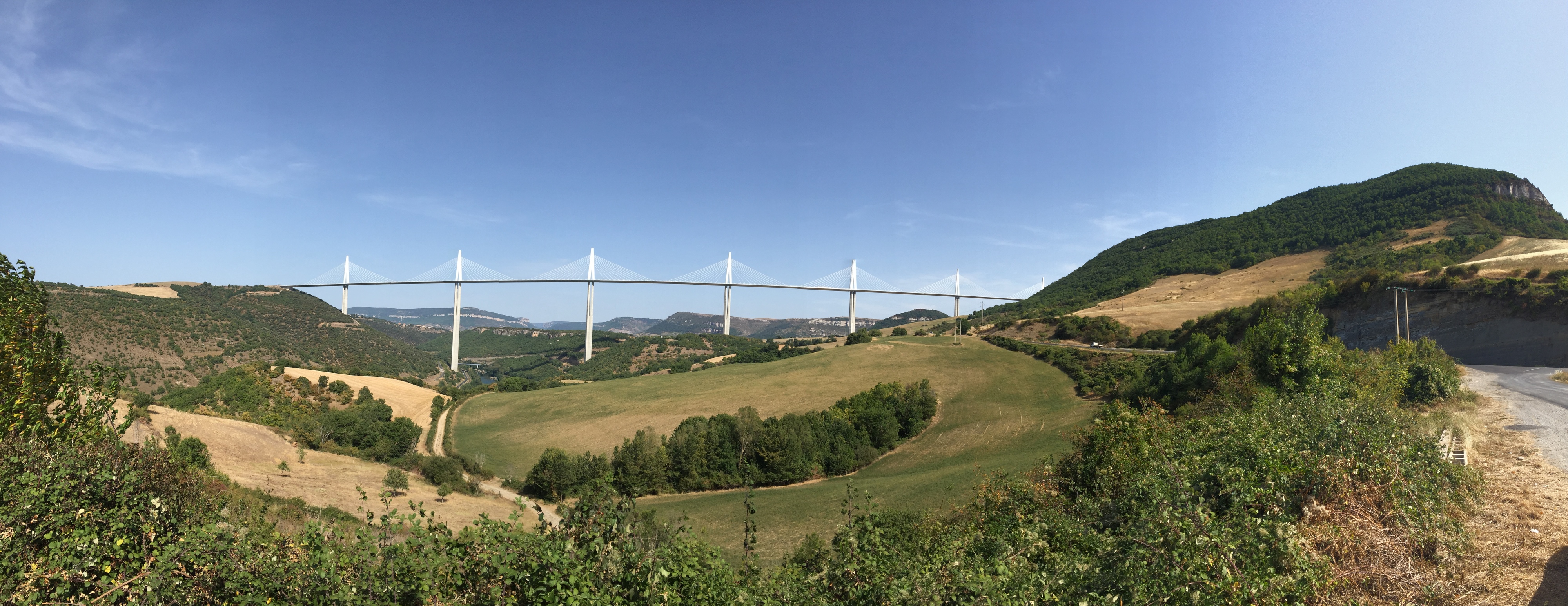 Picture France Viaduc de Millau 2017-08 16 - Tour Viaduc de Millau