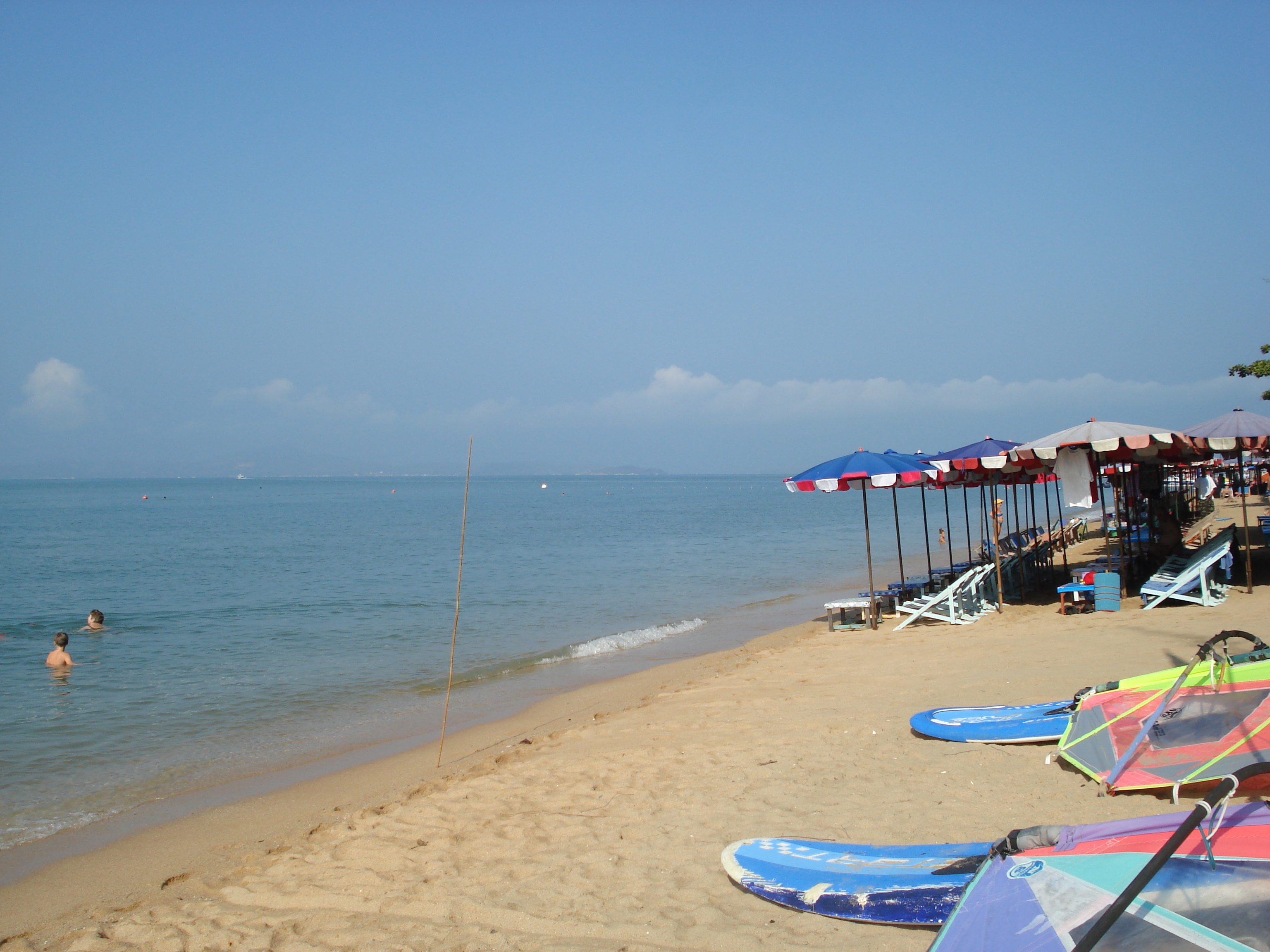 Picture Thailand Pattaya Dongtan beach 2008-01 33 - Journey Dongtan beach