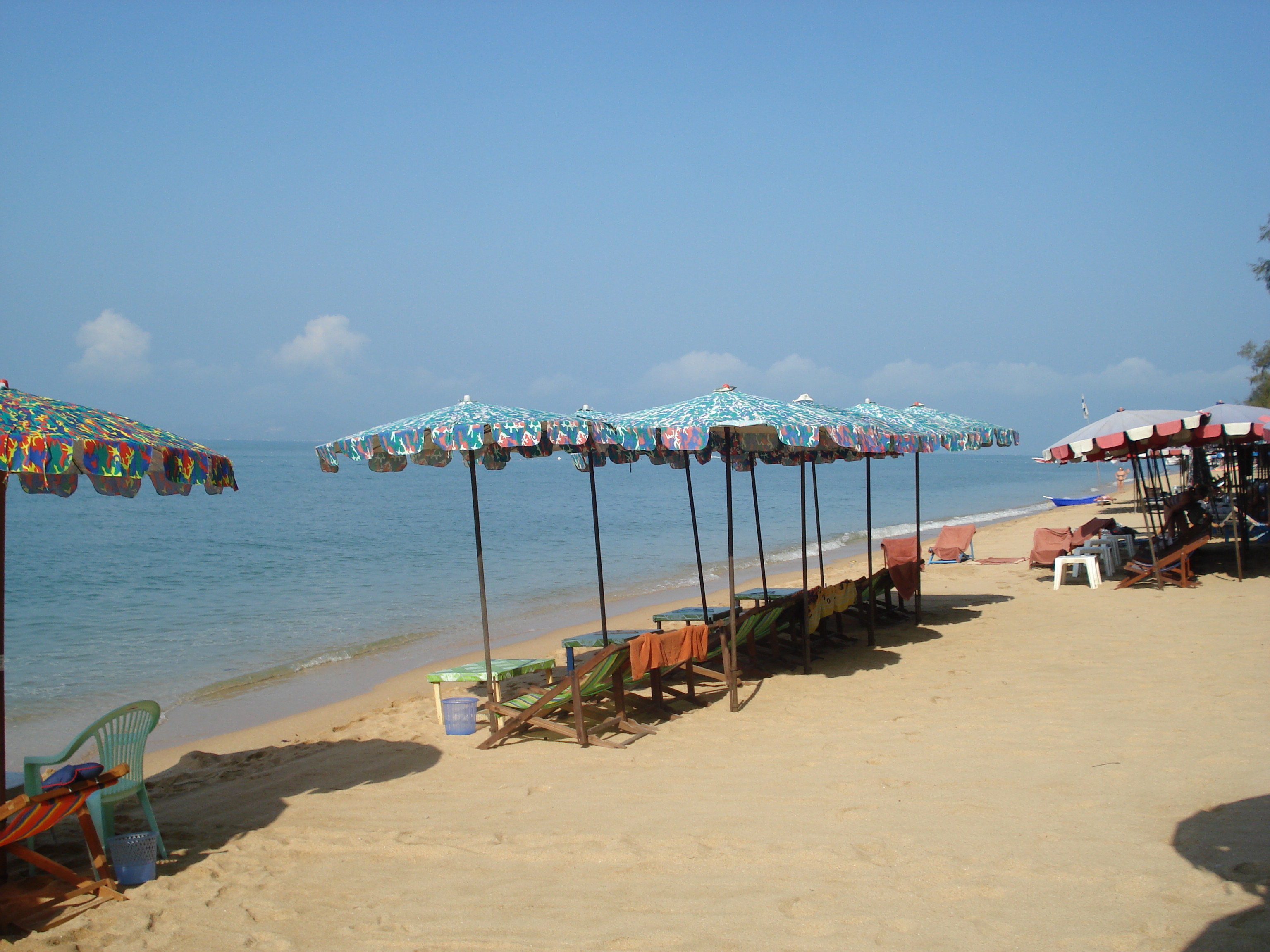 Picture Thailand Pattaya Dongtan beach 2008-01 49 - Center Dongtan beach