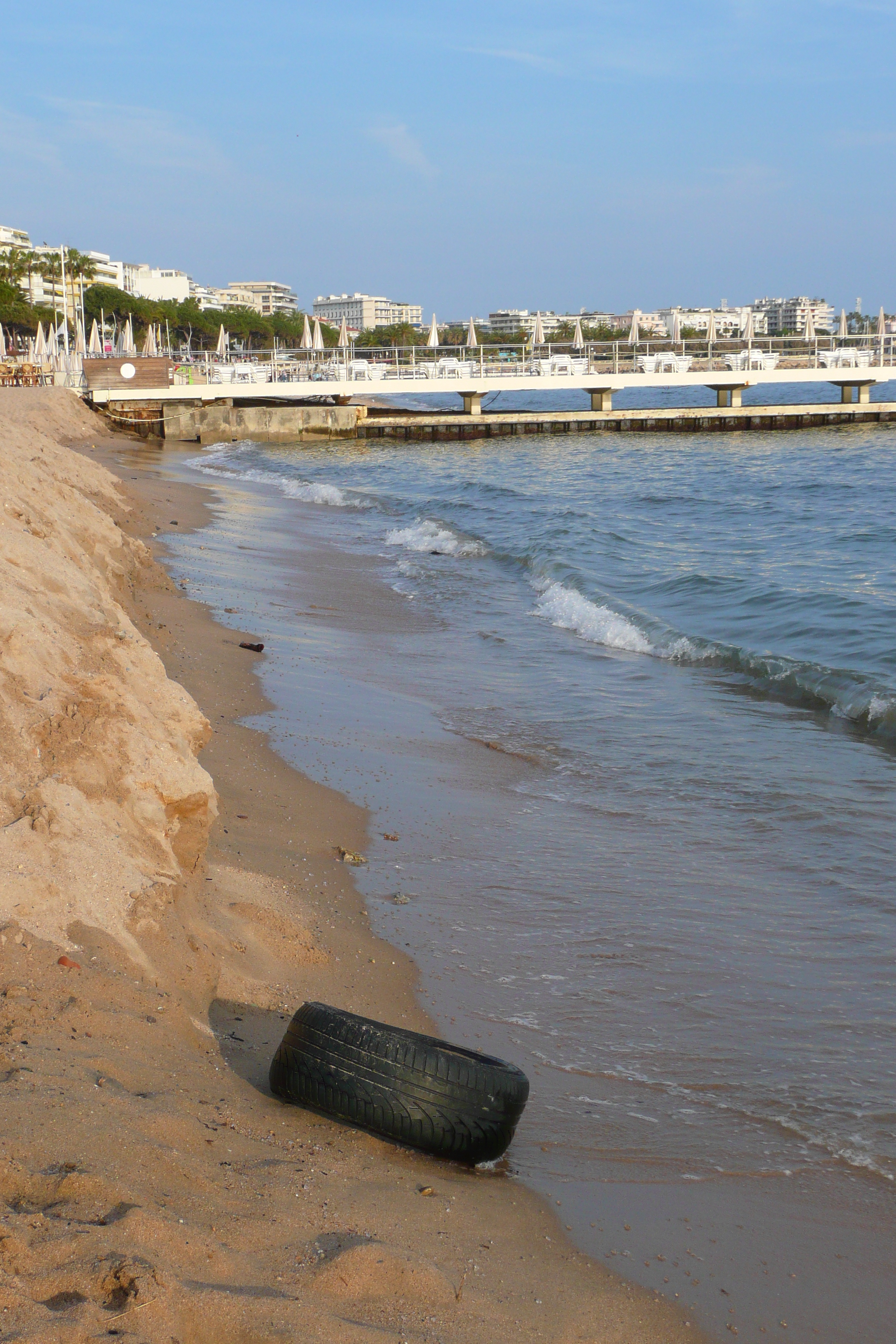 Picture France Cannes Beach 2008-04 29 - Center Beach