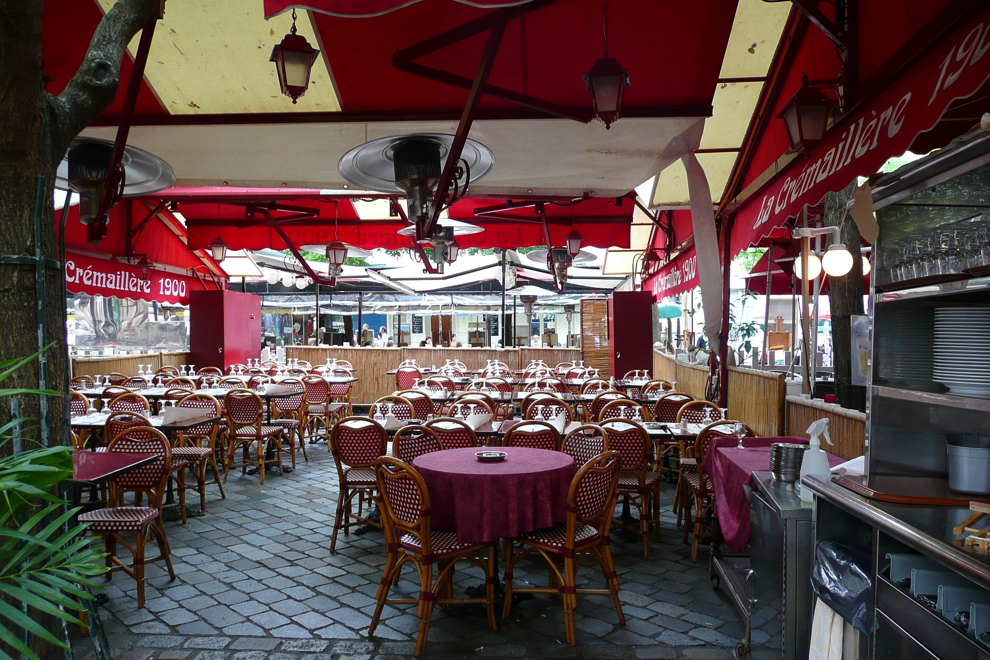 Picture France Paris Place du Tertre 2007-06 22 - Tours Place du Tertre