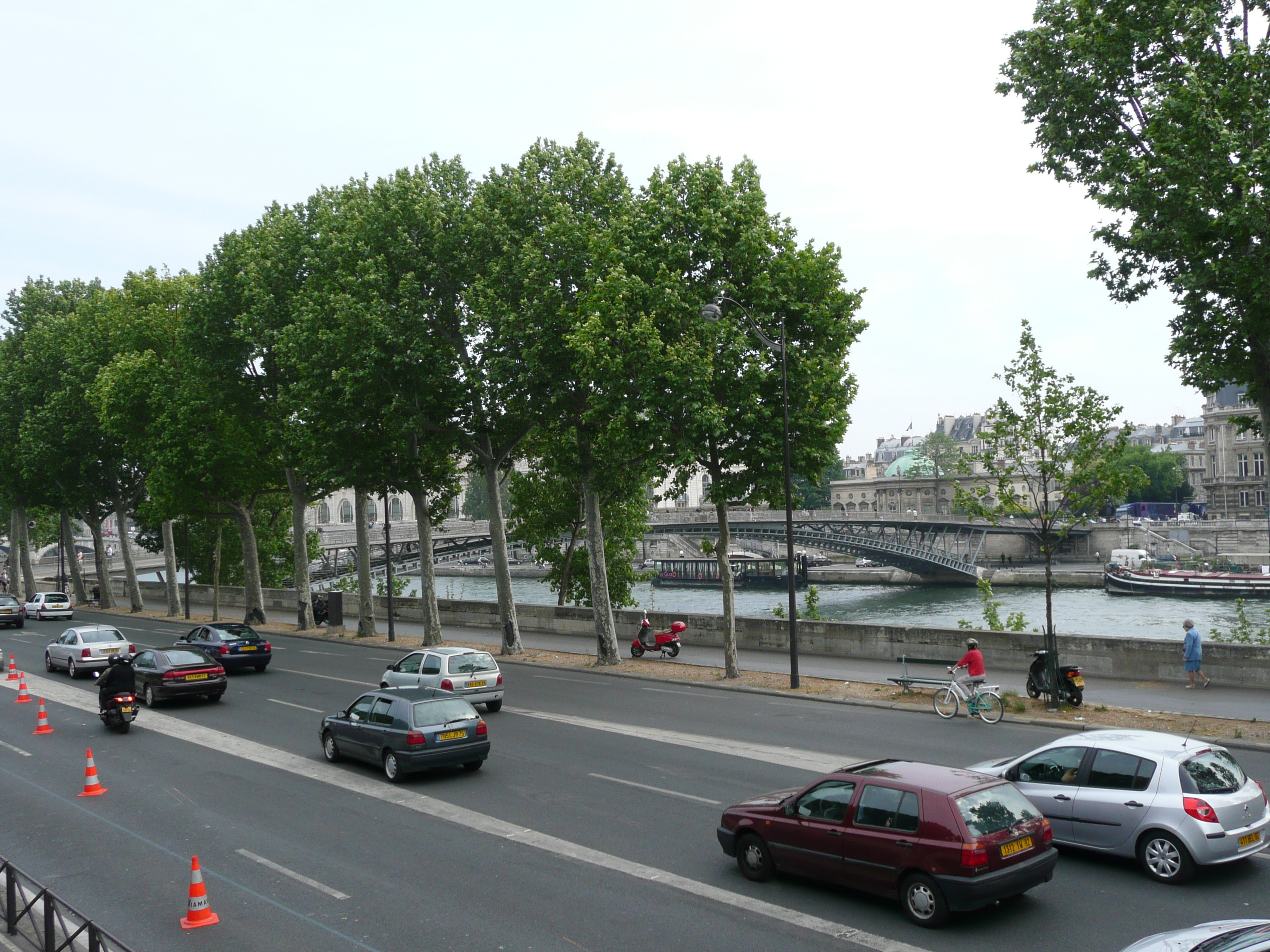 Picture France Paris Garden of Tuileries 2007-05 138 - History Garden of Tuileries