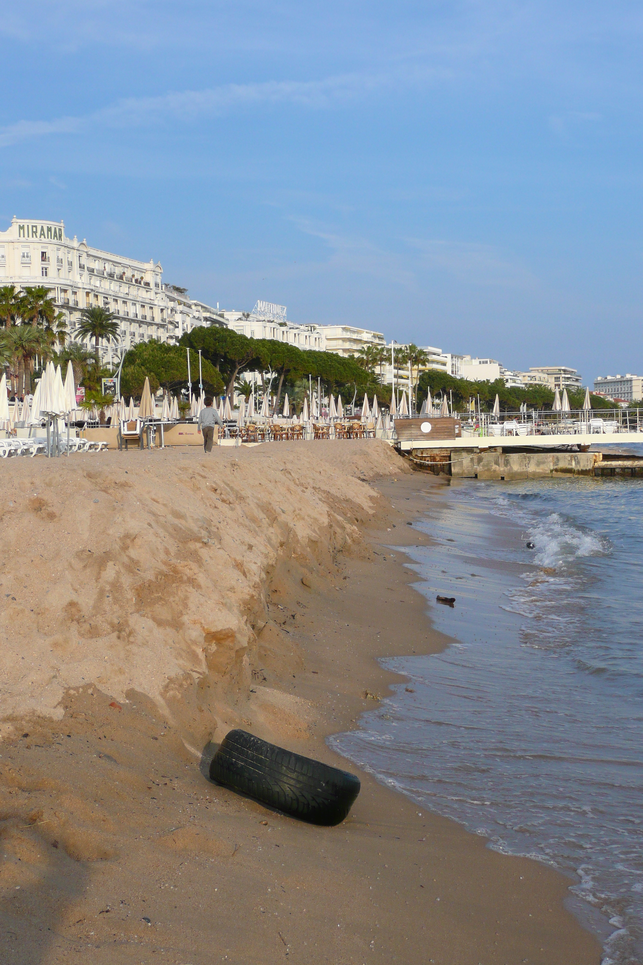 Picture France Cannes Beach 2008-04 33 - Around Beach