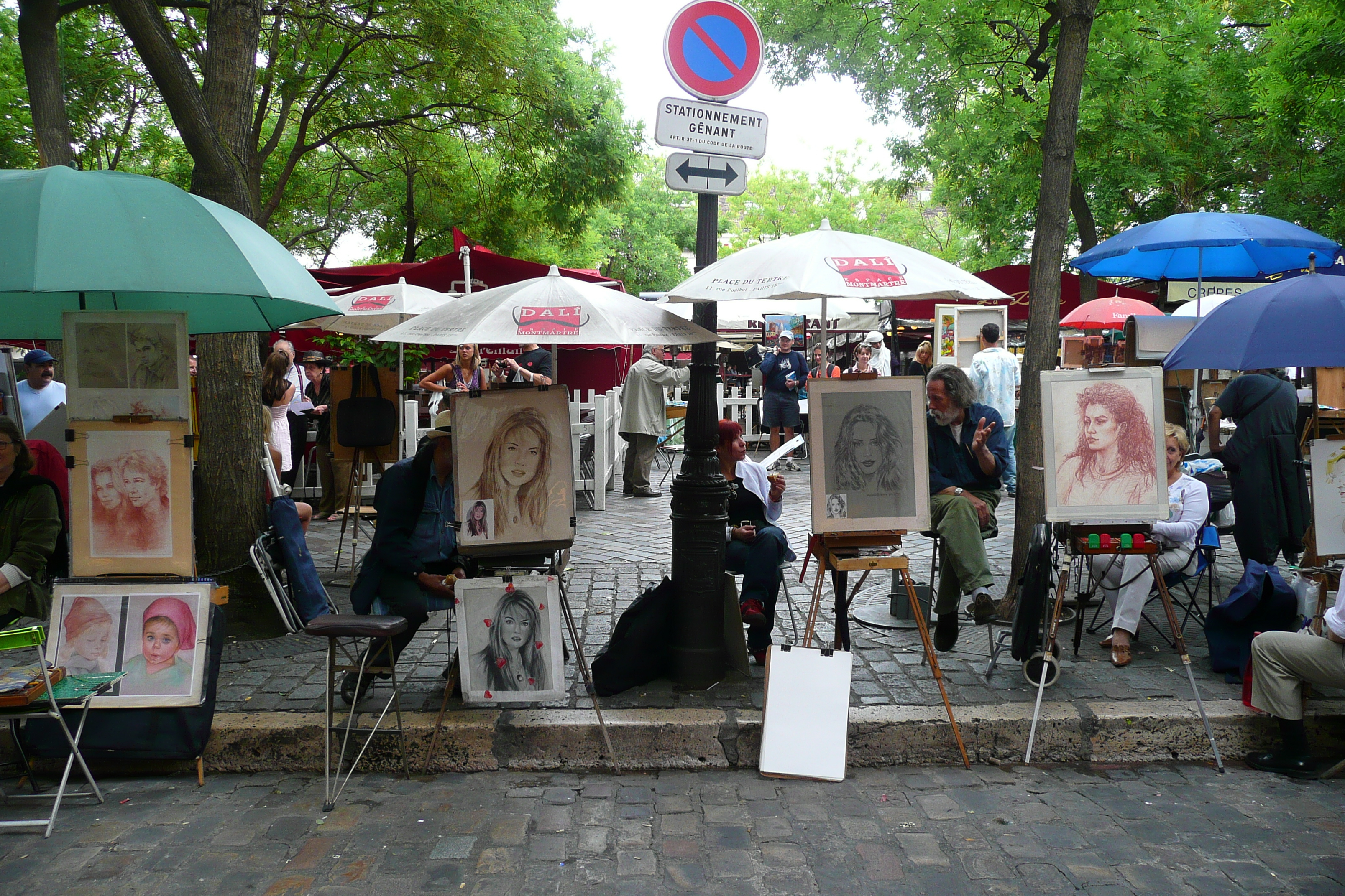 Picture France Paris Place du Tertre 2007-06 0 - Journey Place du Tertre