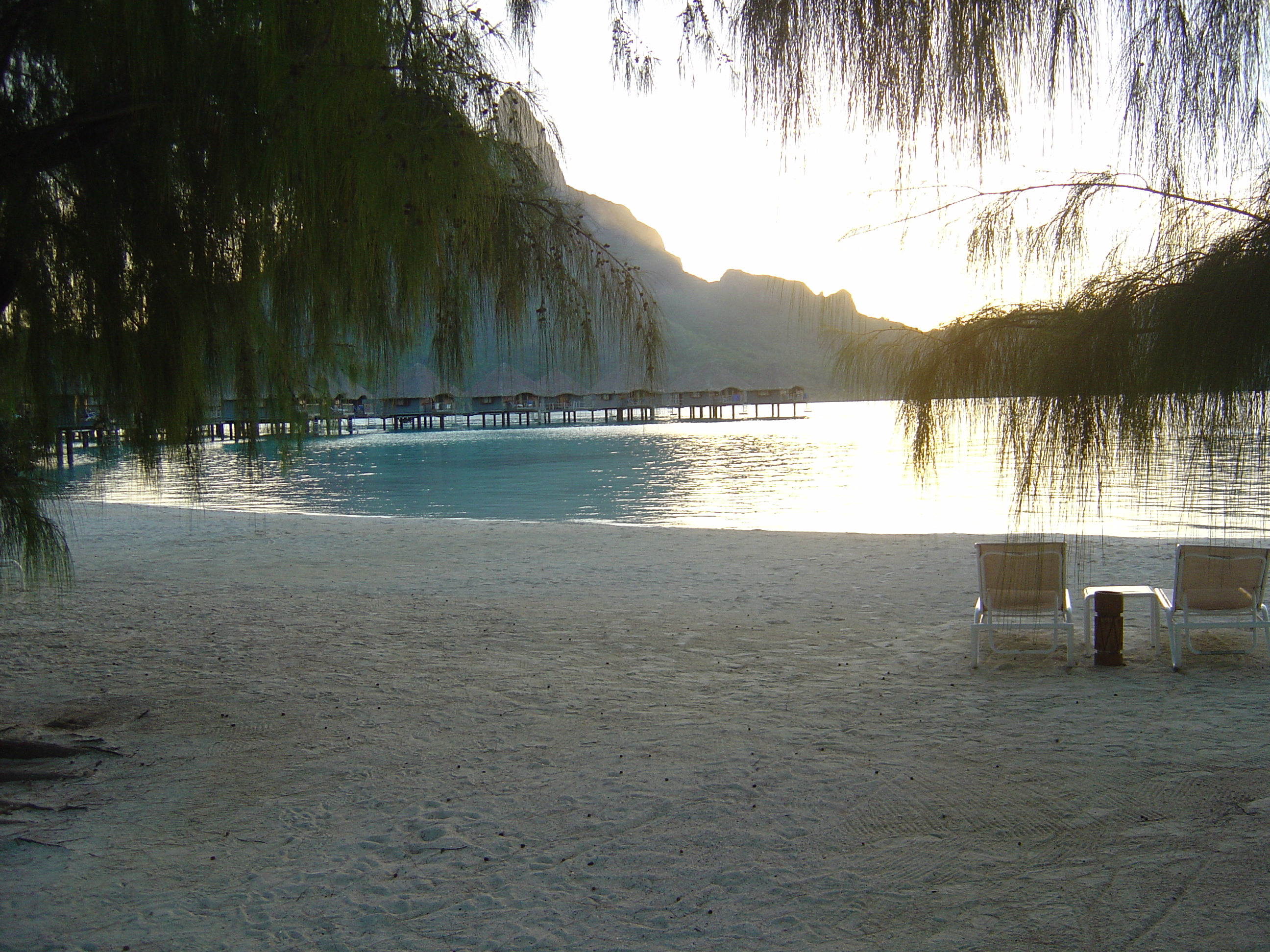 Picture Polynesia Meridien Bora Bora Hotel 2006-04 134 - History Meridien Bora Bora Hotel